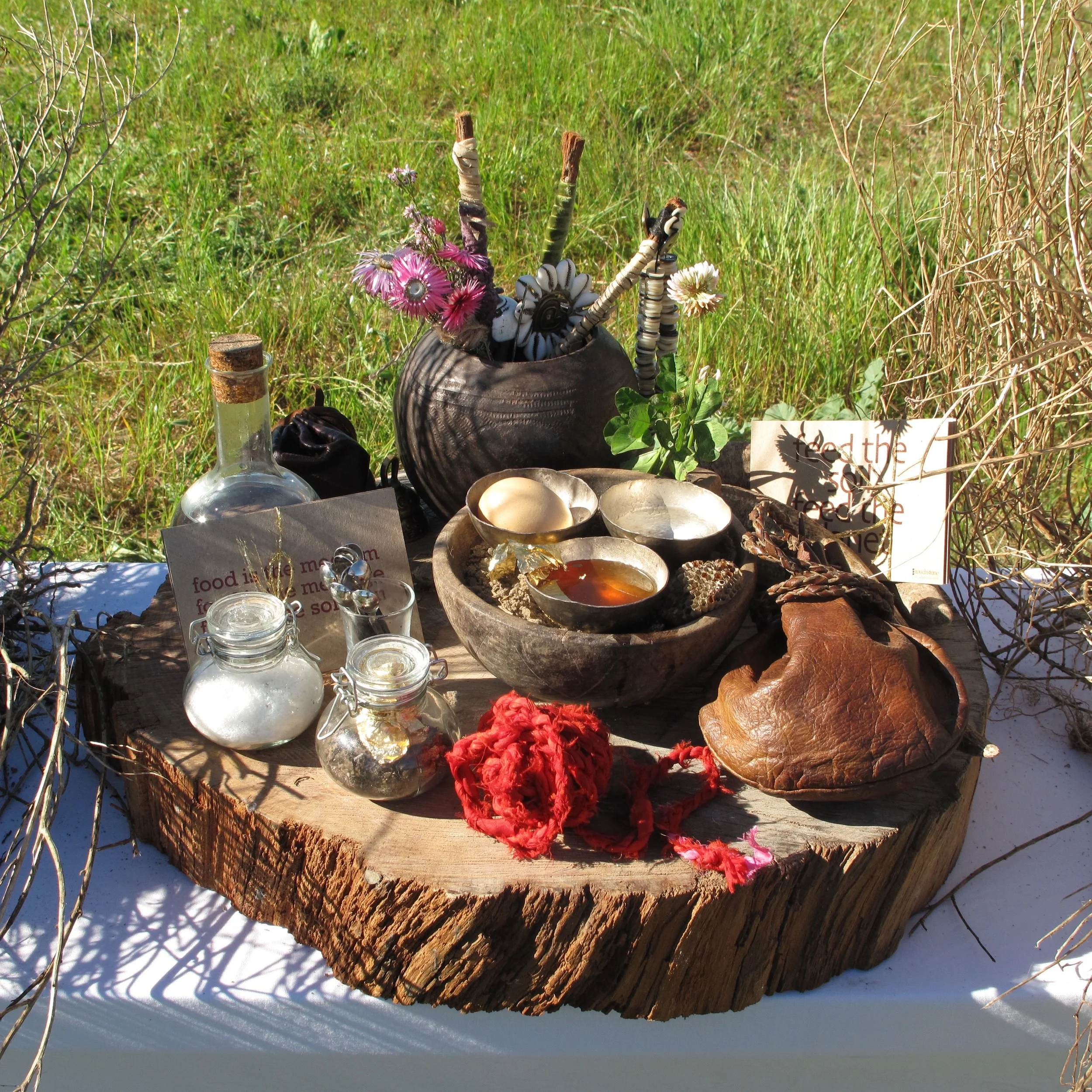 PUBLICATIONS | articles, book chapters, posters and other text-image works