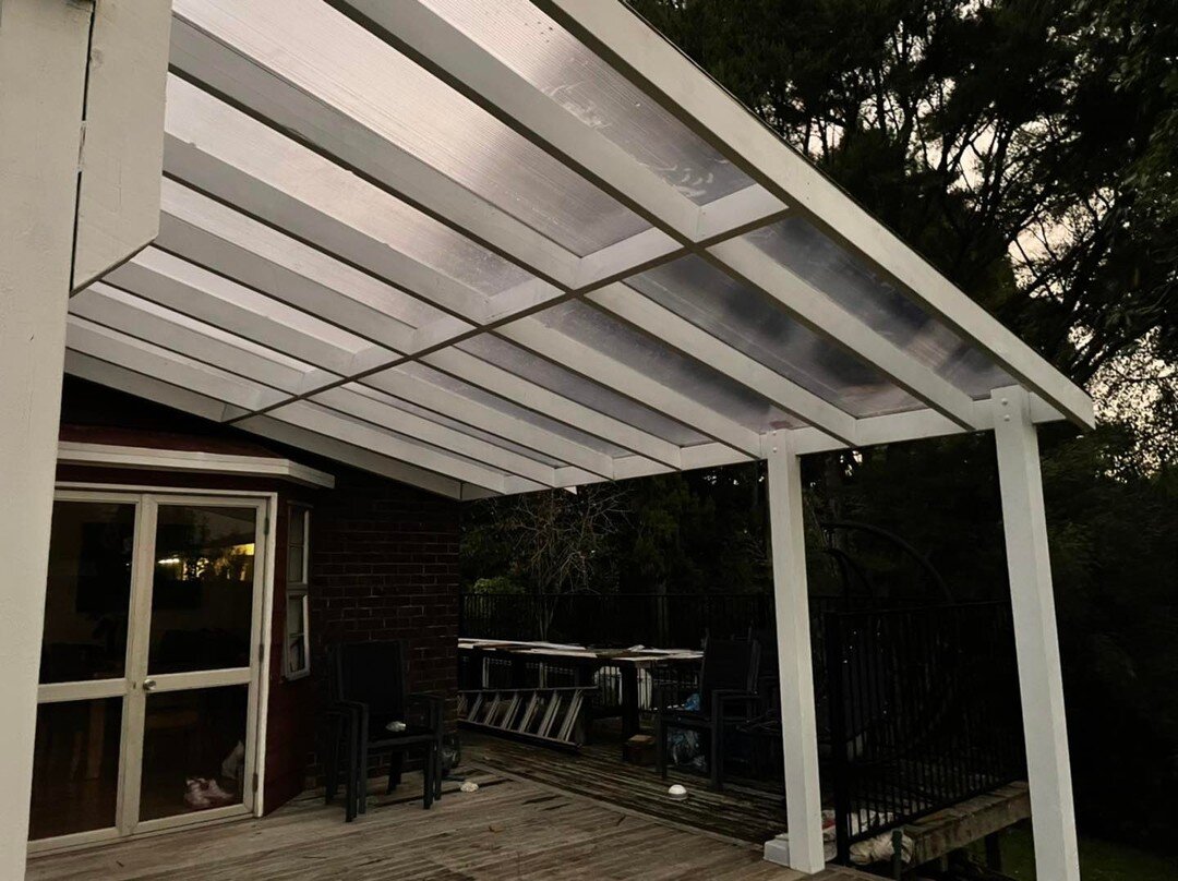 Awesome little job installing some roofing panels over an existing frame. The client had started the job but was unable to finish due to uncontrollable circumstances, I was happy to come in and get it finished in time for winter.