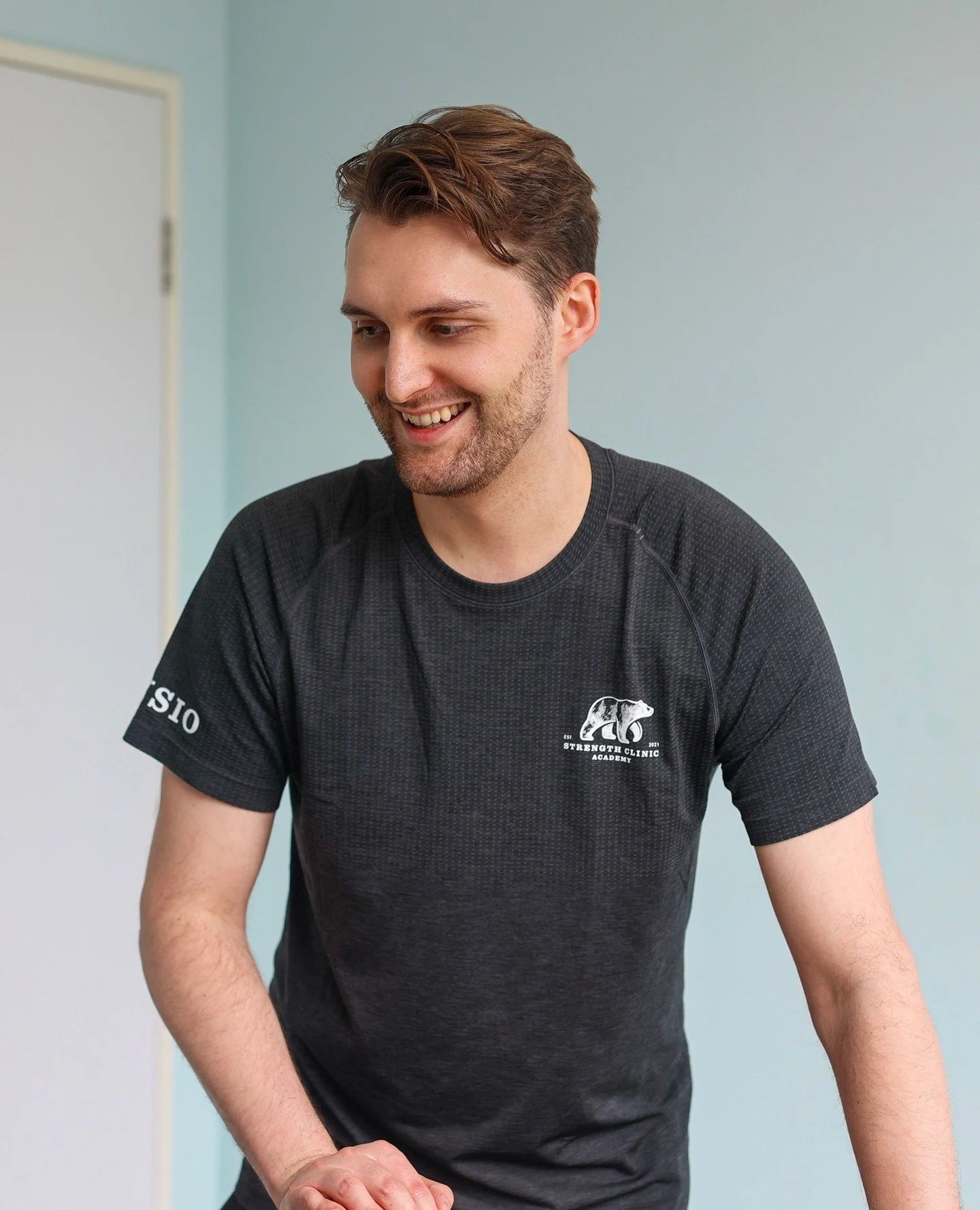 Meet Owain ⁠
⁠
Originally from Bristol, UK, Owain relocated to Singapore to continue pursuing his passion for sport and movement-based rehabilitation. With experience working in rugby and elite academy football across North West England, he has a str