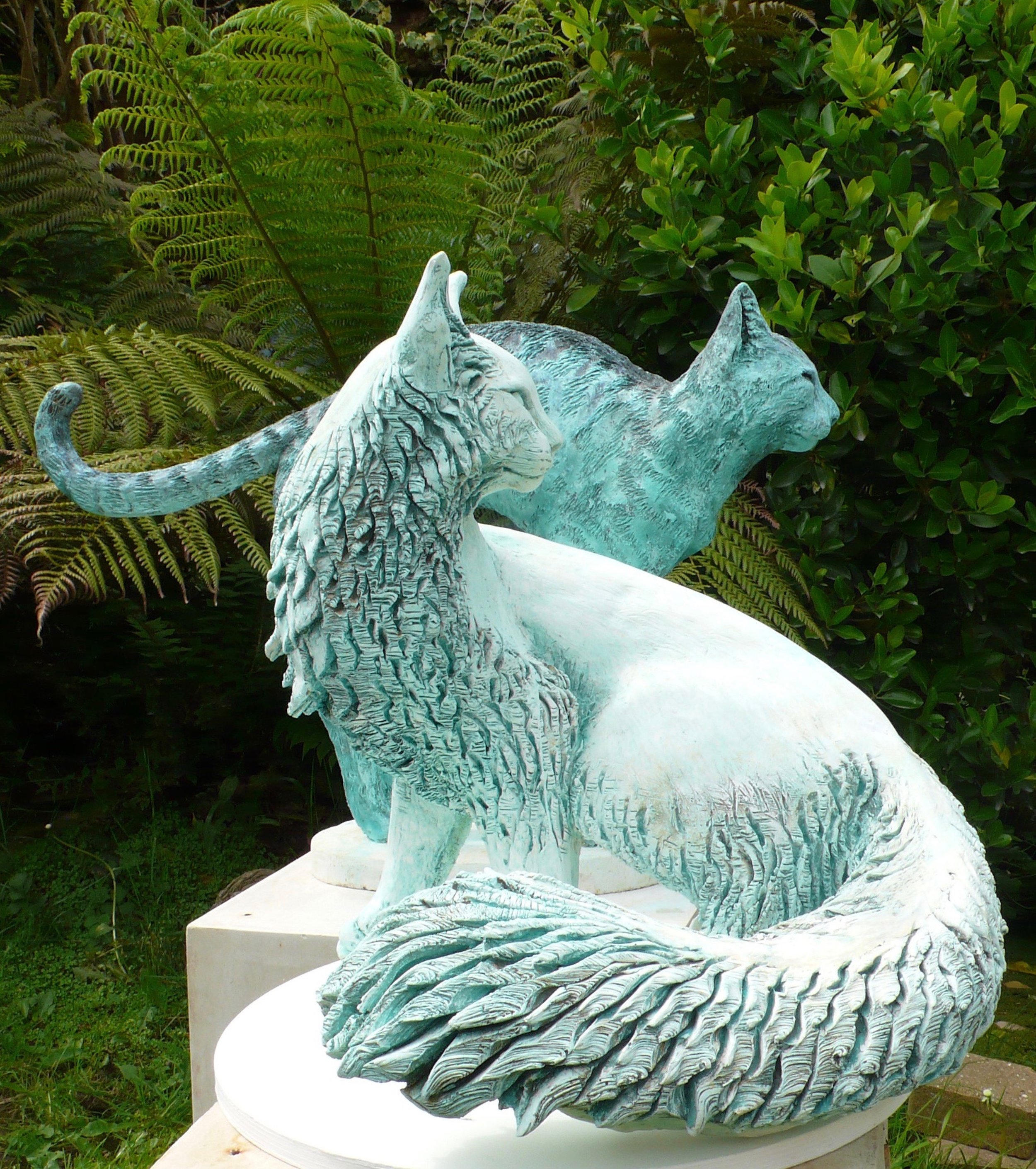 The White Queen and Queen Fan- Teresa Martin- Wisley.jpg