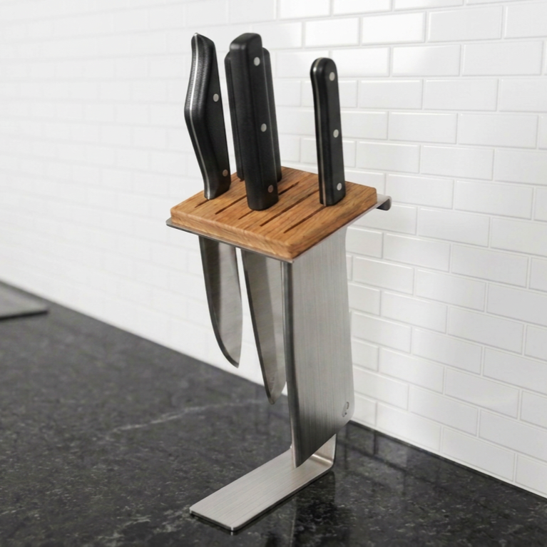 change+the+middle+three+knife+handles+to+be+hard+plastic+knife+handles++how+they+were+before.__Maint.png