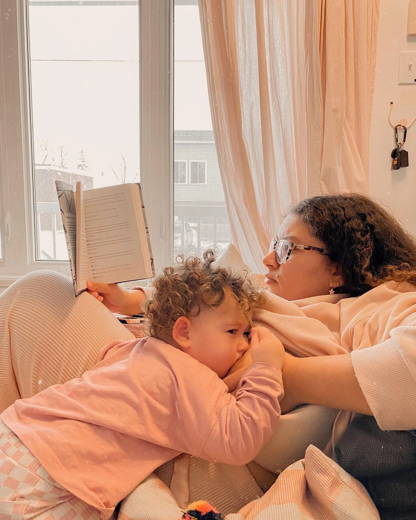 Multi-tasking 📖🐒💕