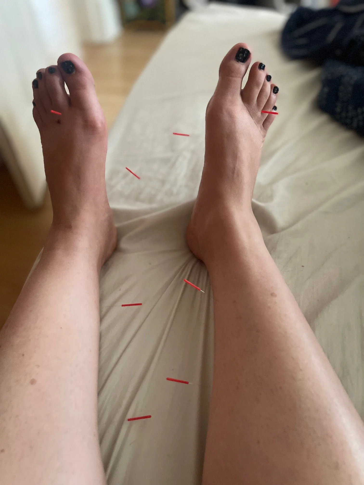 Life is better with regular acupuncture - but don't trust us. Experience it for yourself.

Whether weekly, alternating weeks, or monthly - acupuncture works when you show up consistently. You don't need to let stress and tension build up before you s