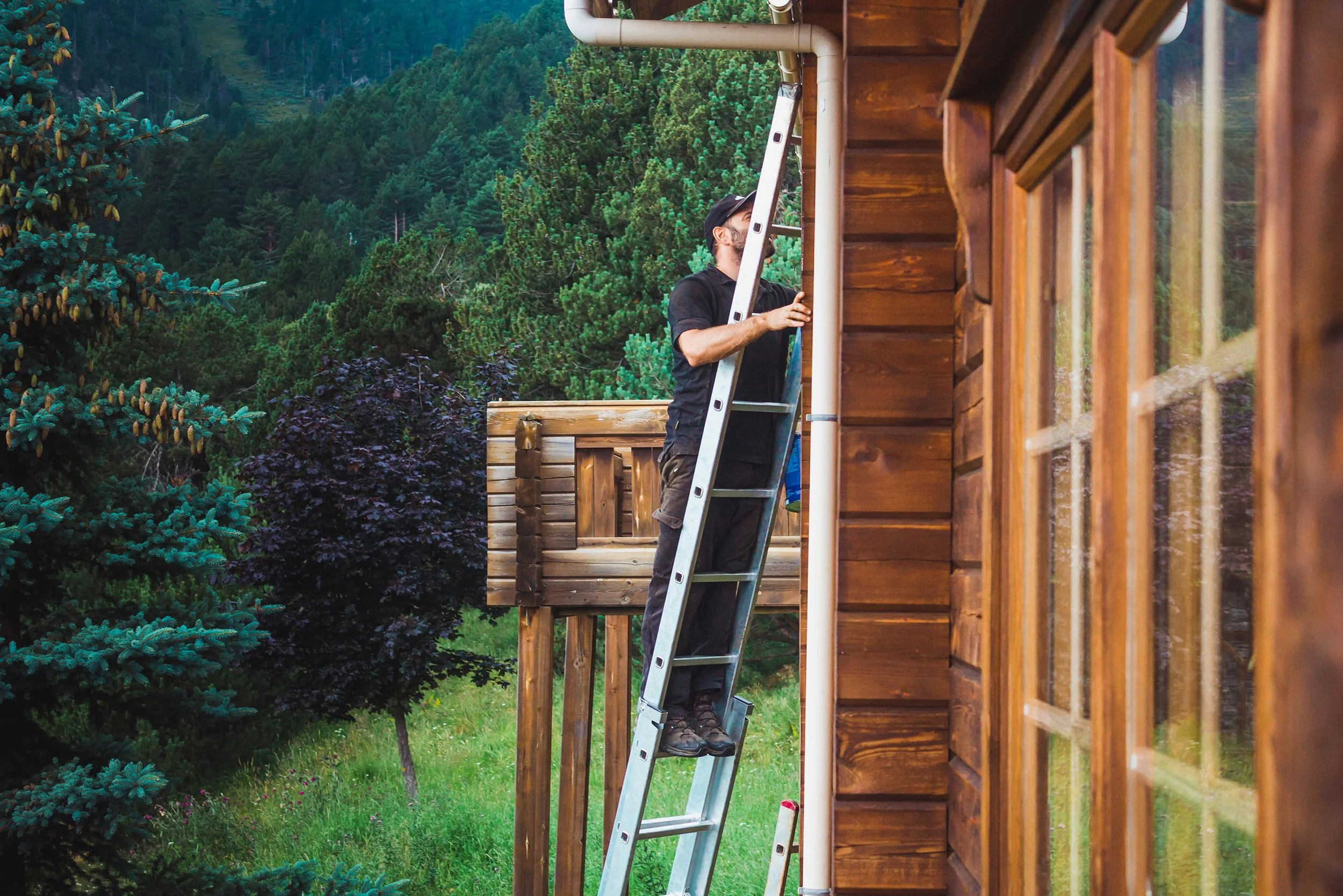Finding Reliable Contractors in Boulder: Red Flags and Green Lights