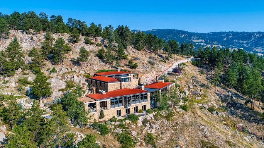 Boulder Mountain Property Management: Coordinating Homes from Foothills to Peak