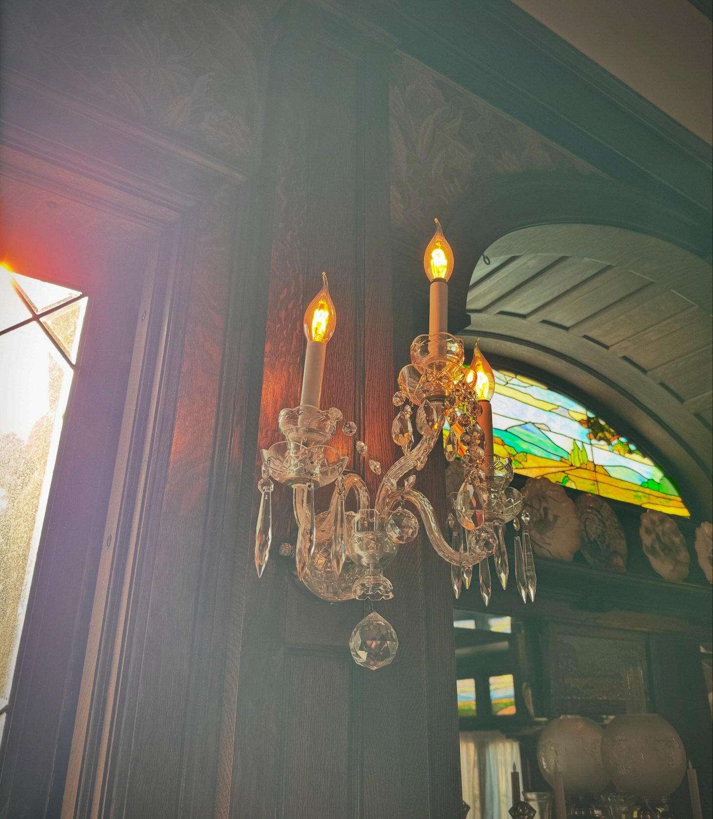 Sun shining brightly in the dining room this morning