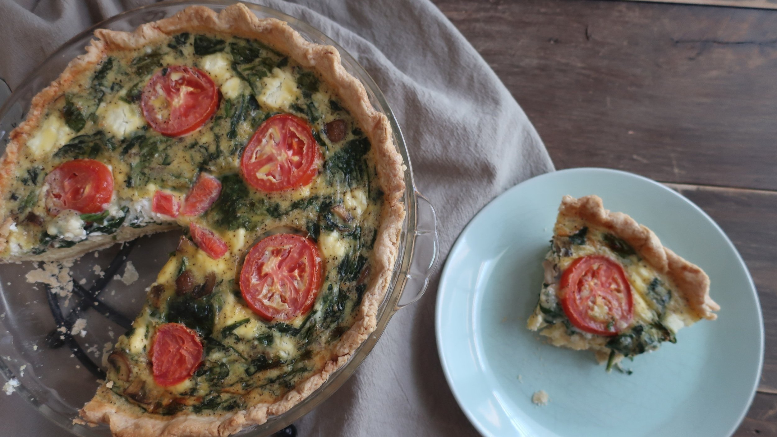 Simple Veggie Quiche with Shortcrust Pastry — accent golden