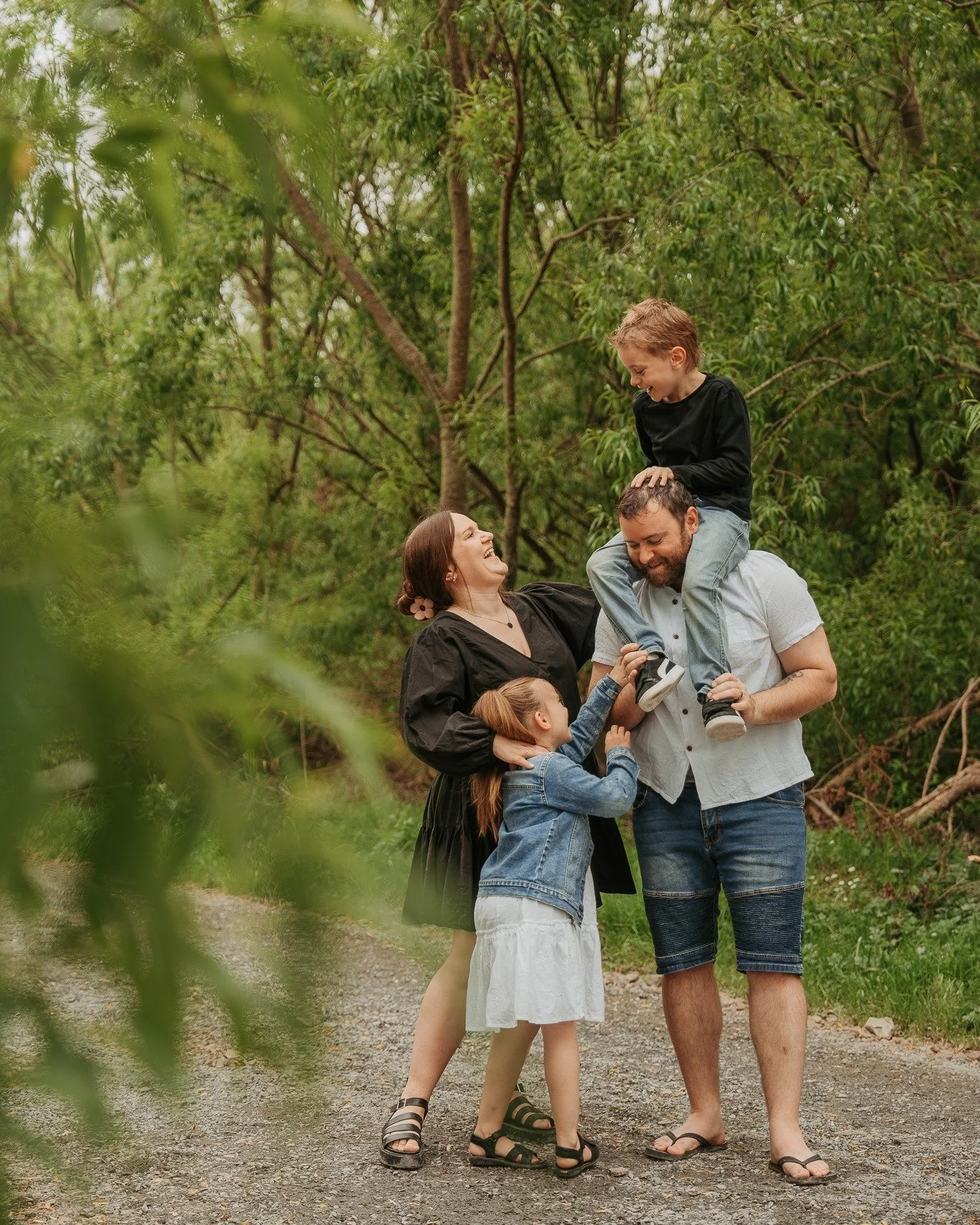 I am sooooo excited to get to share of the beautiful magic we made in the lead up to christmas! Where christmas pressies are photos, its only fair I wait until after christmas to share! With family over from America, and everyone finally all in one p