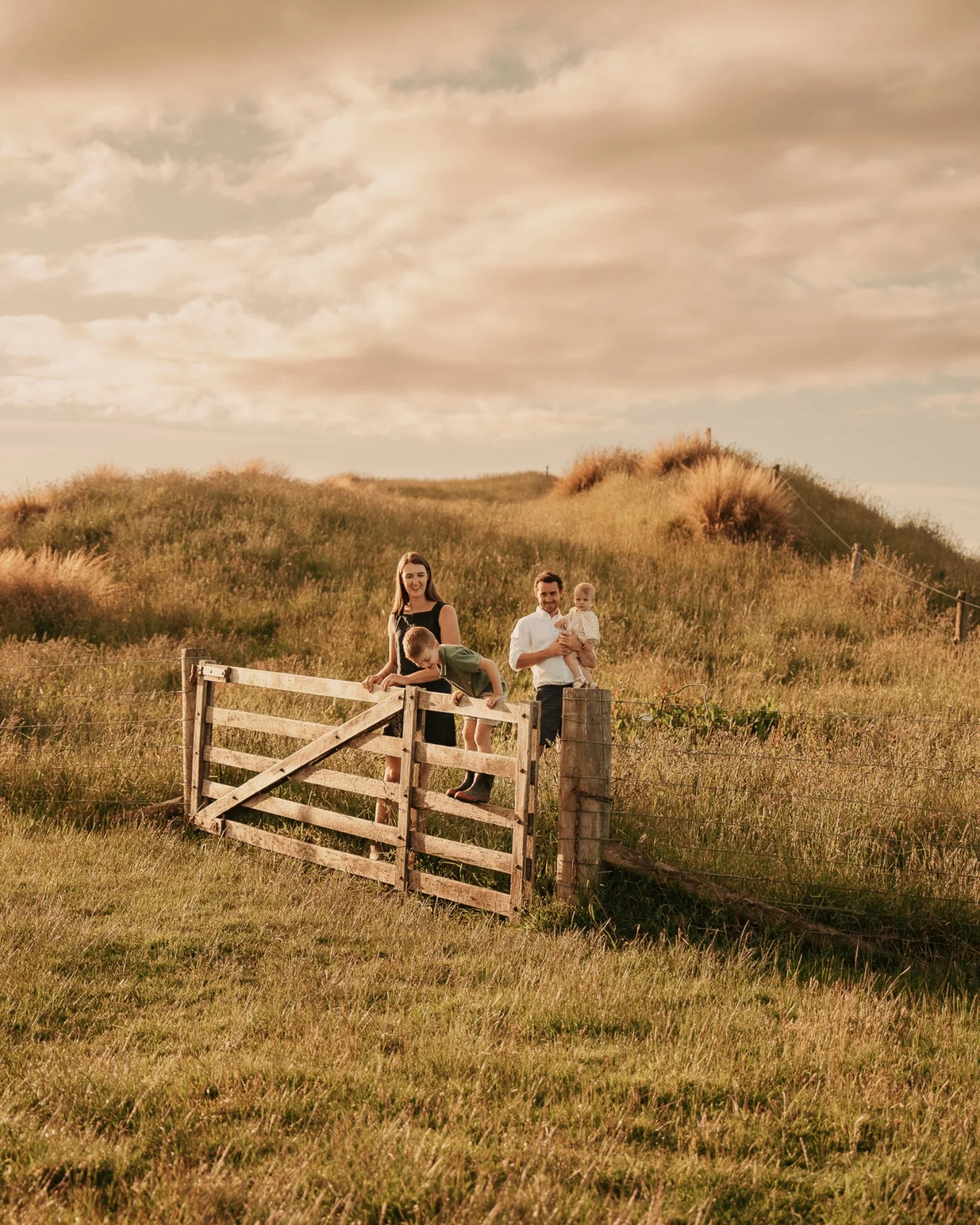 A beautiful golden hour with Lauren, Ollie, Wilfred &amp; Margot down Kaiwera! We spent their session finding all the best spots on the farm - thanks to Wilfred of course! He definitely made sure that each spot was juuuuuuuust right. :) Farm sessions