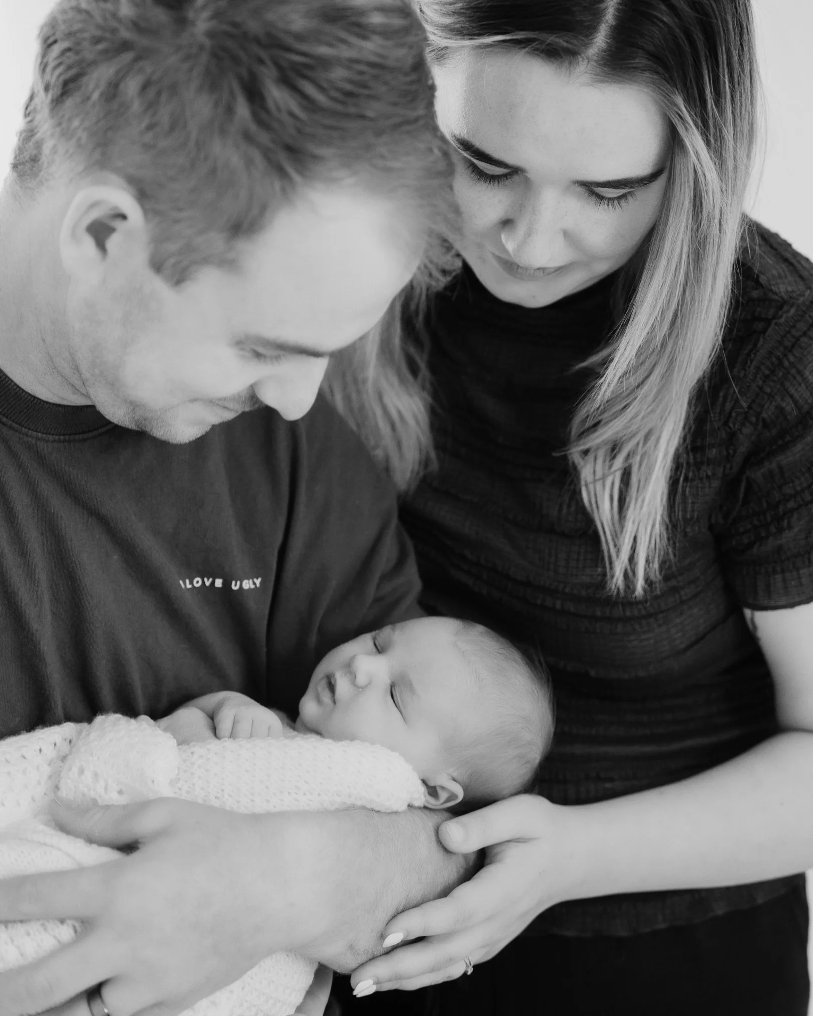 Sometimes those black and white moments just hit soooo good! 🤍

You really get to notice all the little details. The tiny spaces between the toes, the wrinkles in the skin, the soft expressions on everyone&rsquo;s faces, and that extra little bit of