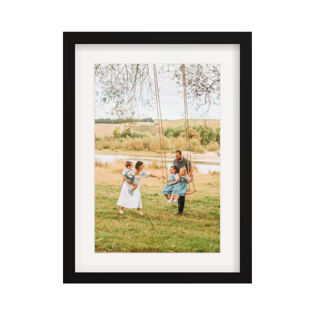 FramedPrint-SatinBlack.png