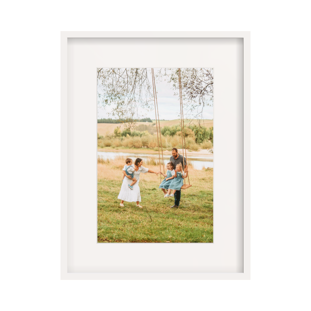 FramedPrint-ClassicWhite.png