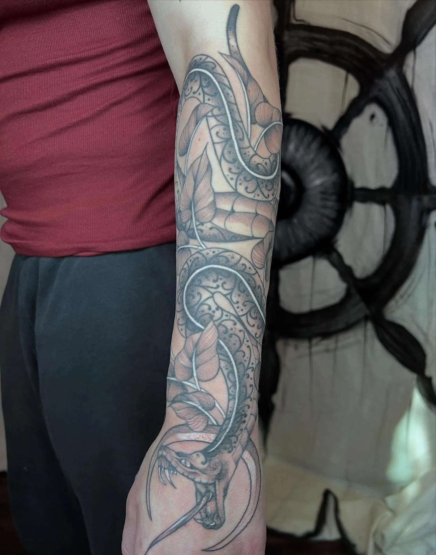 Ornamental snake half sleeve finally finished! I love how it turned out🥰 

Lines are almost a year healed, we touched up lines on the hand &amp; shading is fresh! 

Books are open for October and November!📖
- 
#mntattooers #mnfemaletattooartist #bl