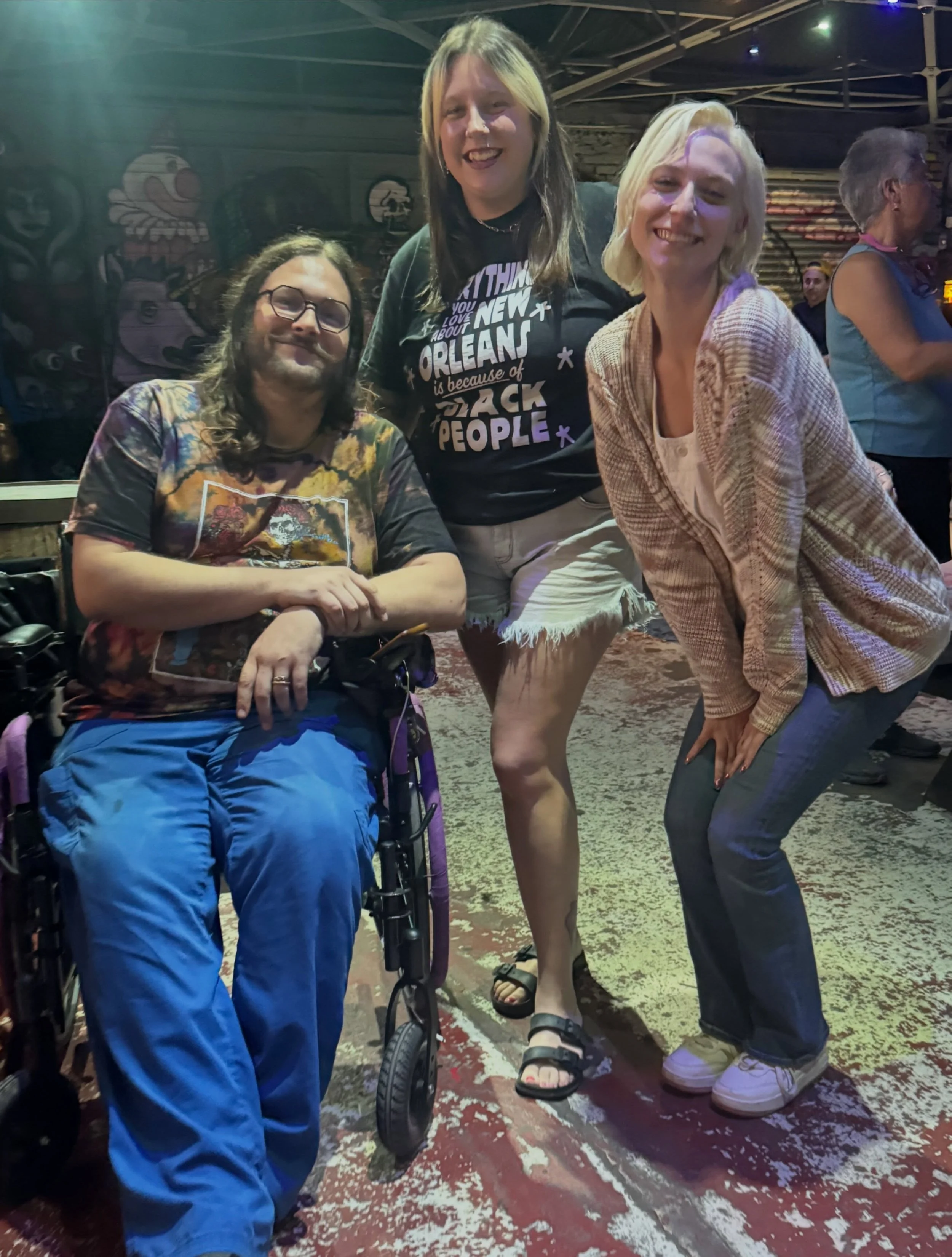 👾 Season 10 of Emporium pinball league kicked off with our biggest night ever! 24 players flipped the night away, with Roland coming out on top. Somehow the only photos taken were a cute one and then one of me waving to Dane, who scored some sweet p