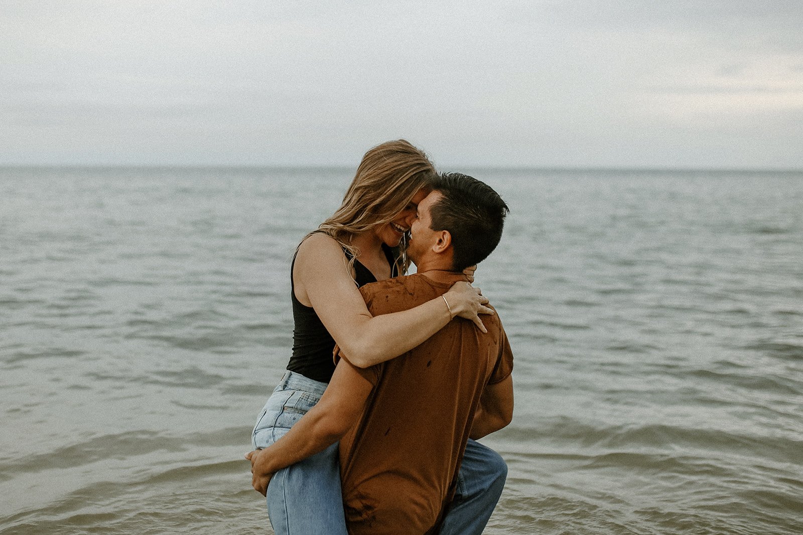 Hayley and Christian's couples session at Makua Beach in Oahu, Hawaii