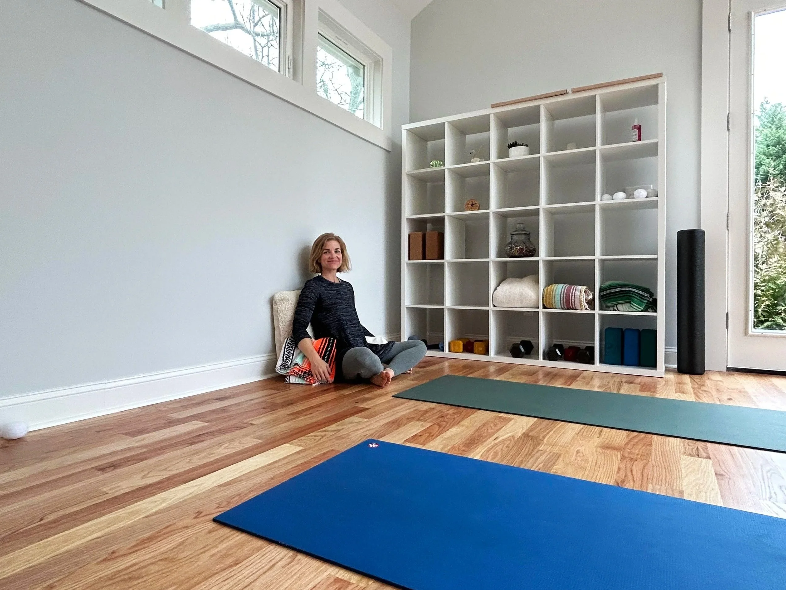 Caroline Gebhardt, LPC, RSME/T, somatic therapy Atlanta, Intuitive Eating, Polyvagal Theory, Nervous System Regulation, Non-diet, Movement Therapy, Eating Disorder Therapy Atlanta and Decatur, Georgia