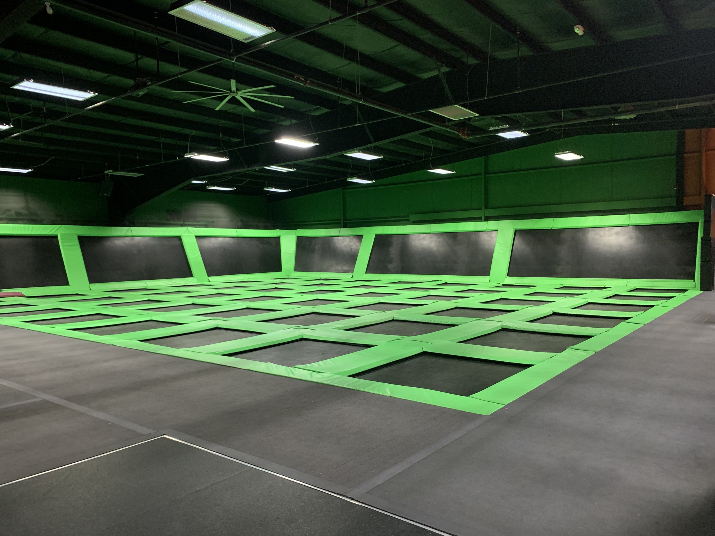 Our Facilities — New River Diving