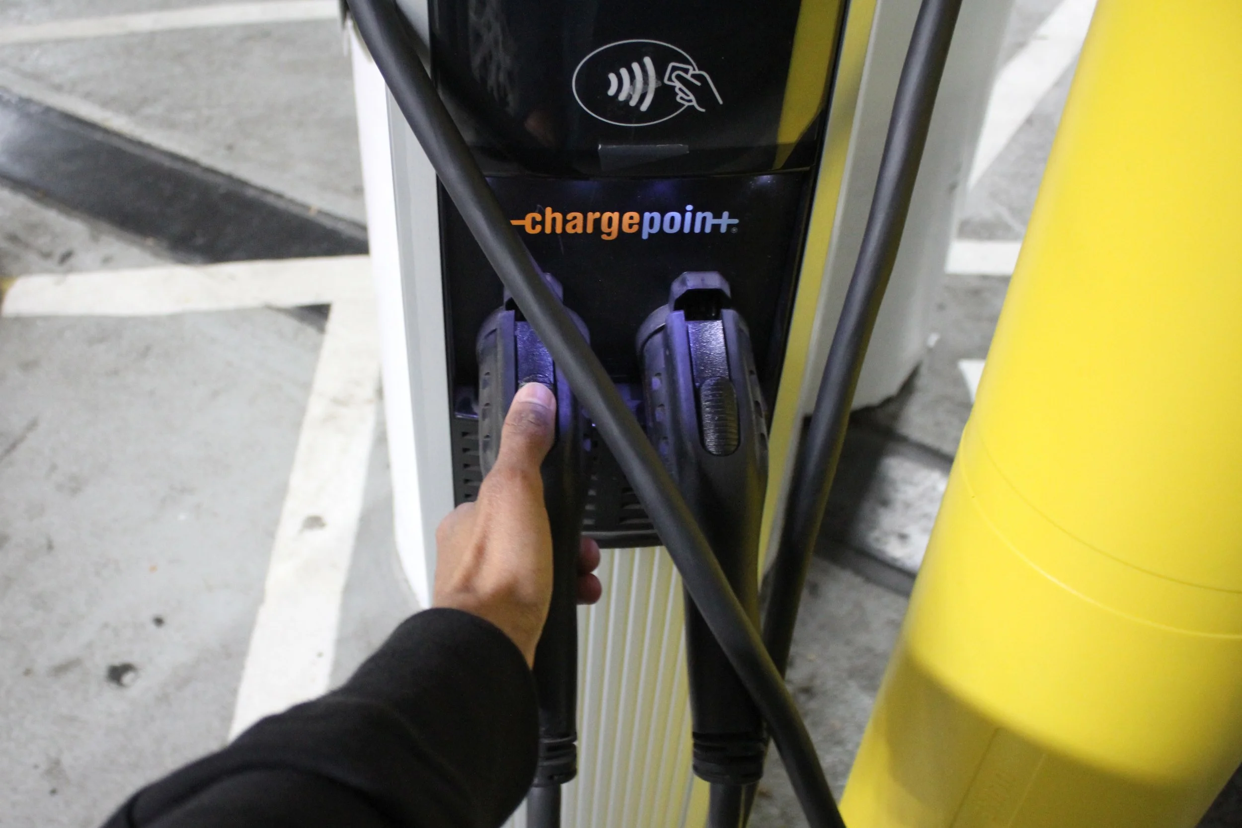 Garage Charge Handle.JPG