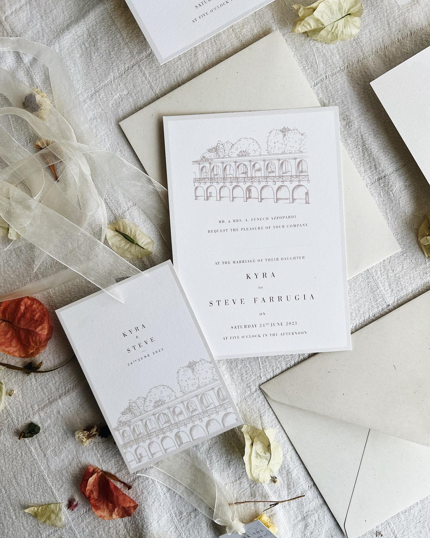 This wedding invitation suite holds a special place in our hearts 🤍

For Kyra &amp; Steve we created a fully-custom, pen &amp; ink artwork of their beautiful ceremony and reception venue tieing everything together with a neutral colour scheme which 