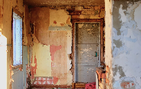 Selling to a Cash Home Buyer: A Smart Move for Resolving Storm-Related Roof Damage
