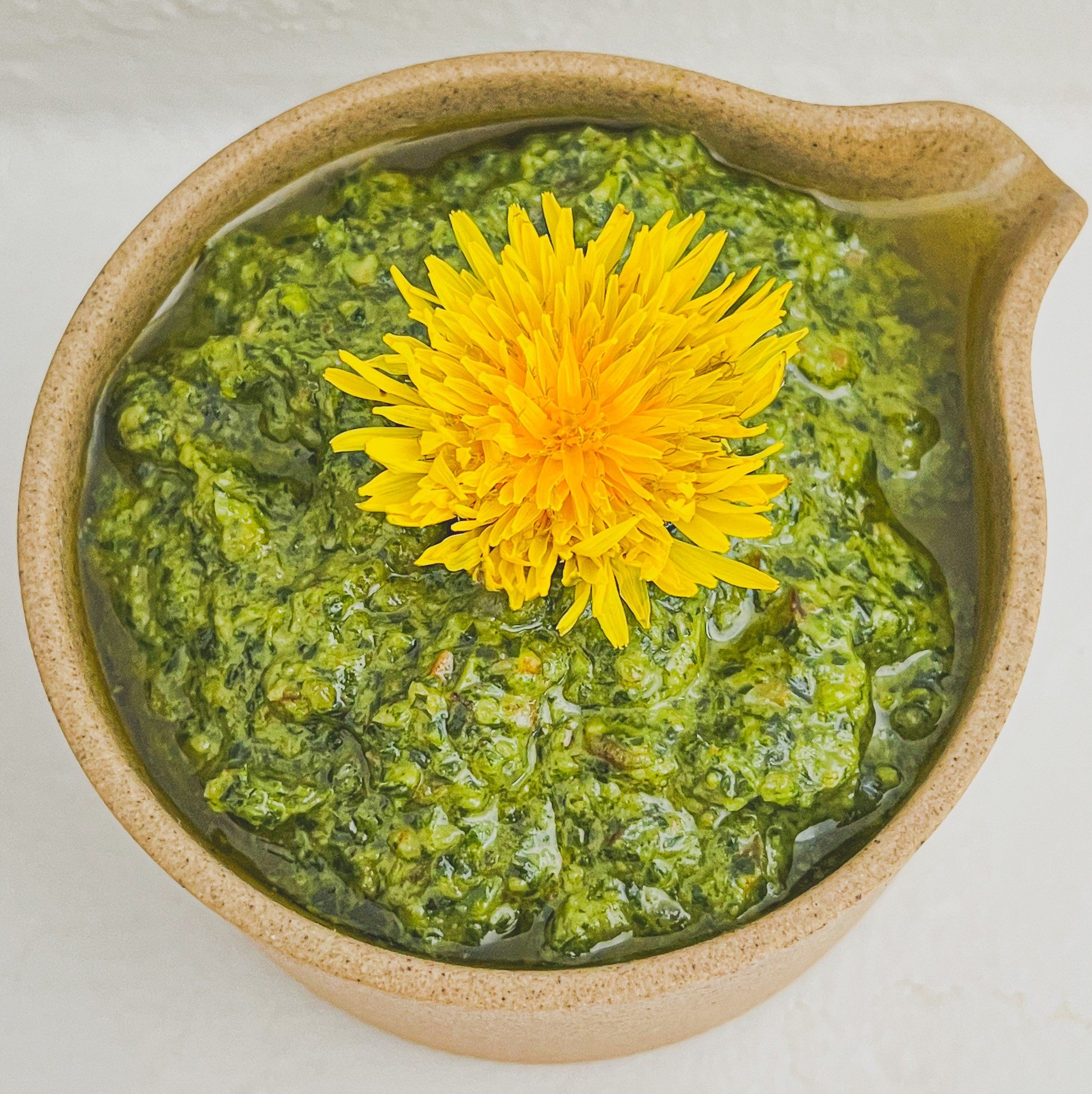 Pesto_Dandelion_Container Shot.jpeg