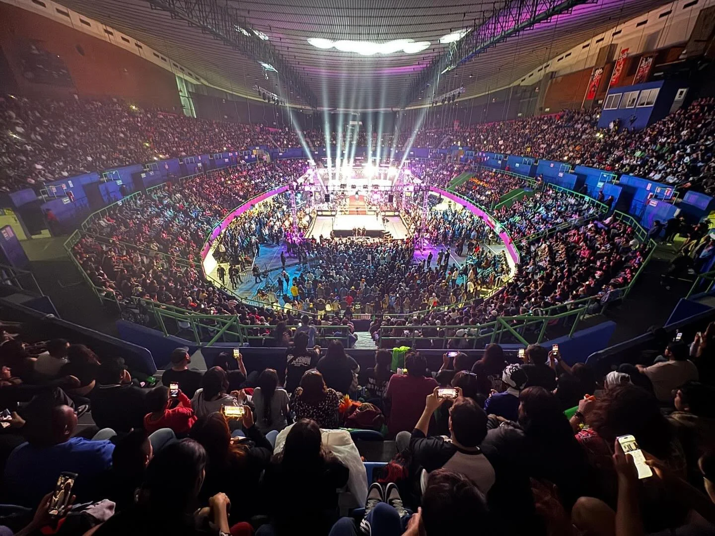 Gracias Mexico 🇲🇽 @luchalibreaaa @wwenxt @wwe @tkogrp