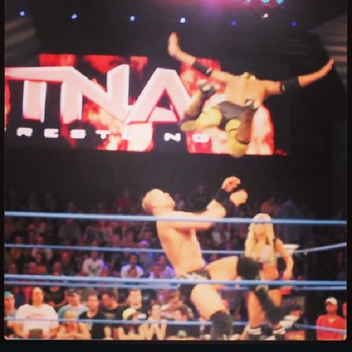 This popped up on my feed. @frankiekazarian_official vs. @lince_dorado @tnawrestling 

I was supposed to to wrestle Kid Kash but his flight was delayed. Frankie stepped in and the rest is history as you humanz say. #luchalit