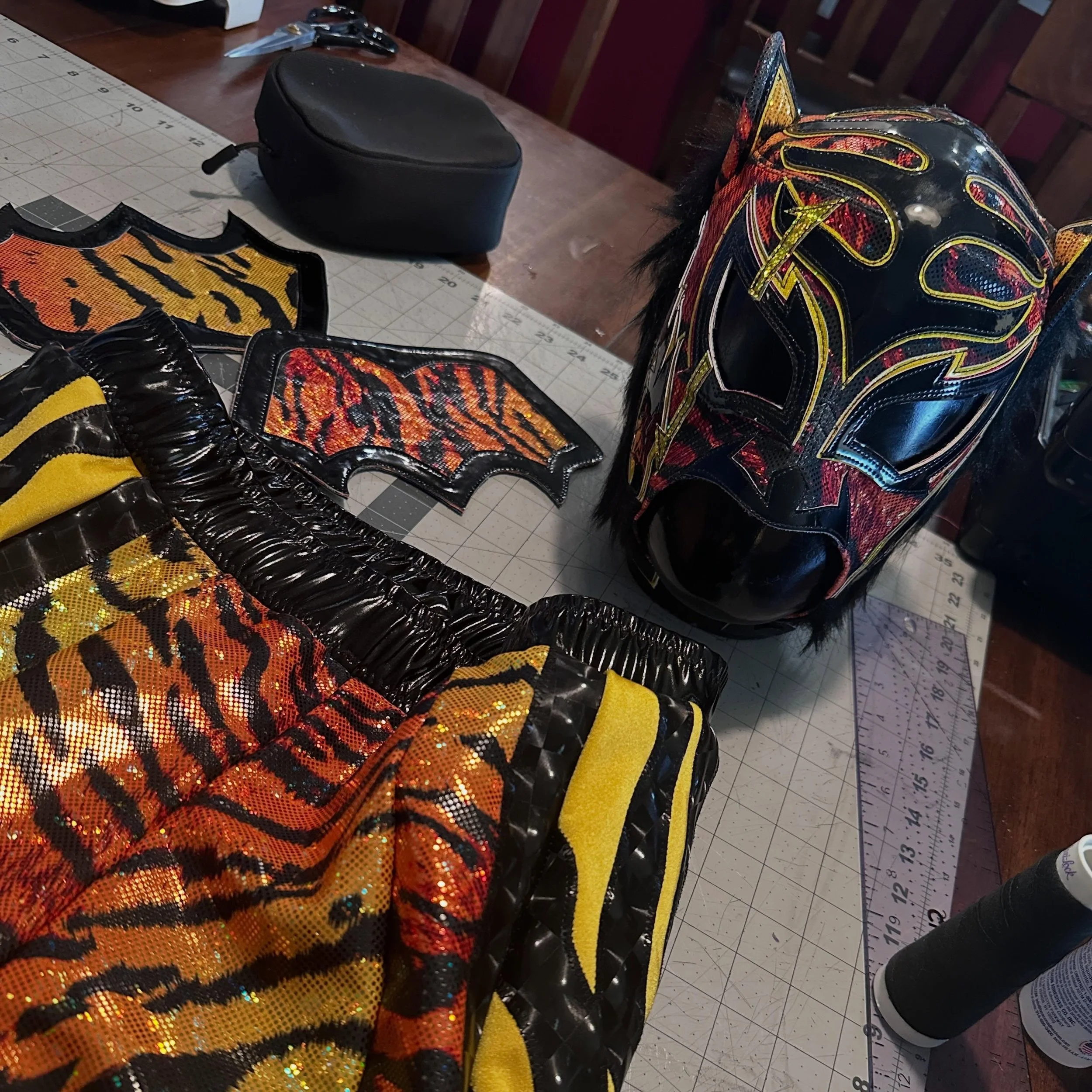 New gear for this weekend is @luchathreadz #luchalit