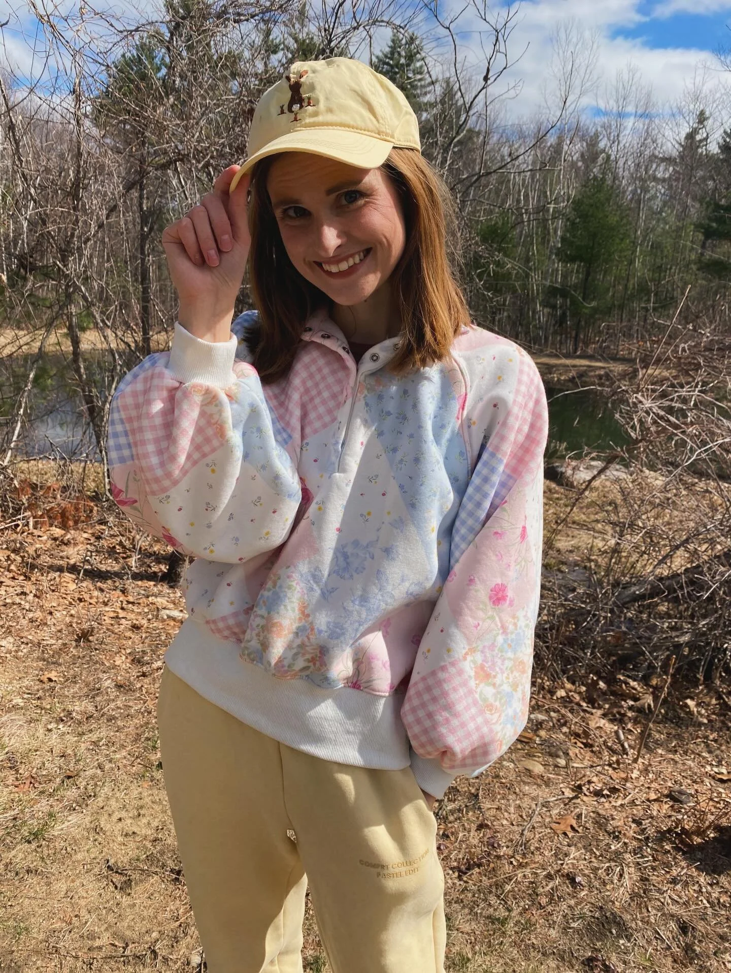 Happy Easter! 🐣

Hope to see you this coming weekend @vintagebazaarnewengland! I&rsquo;ll have this new bunny hat for sale (along with many others) 🍓🥕🫖🐈🏕️

Friday-Sunday 🌷

#shopsmall #shoplocal #handmade #smallbusiness