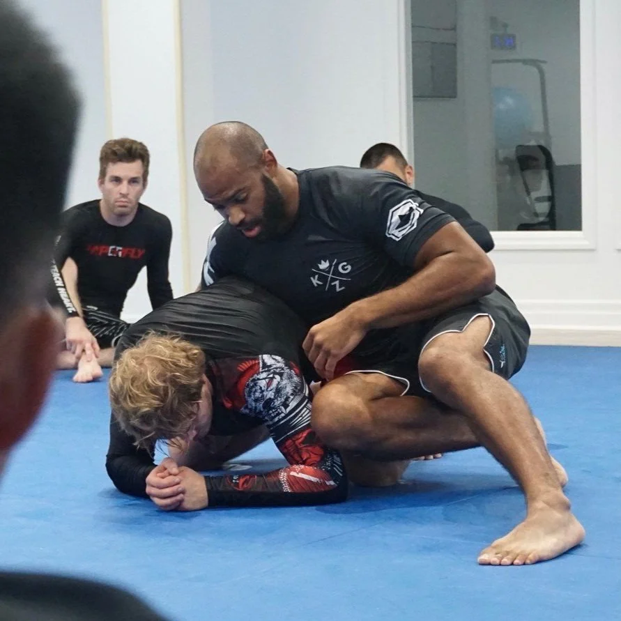 Bora students practicing No-Gi grappling