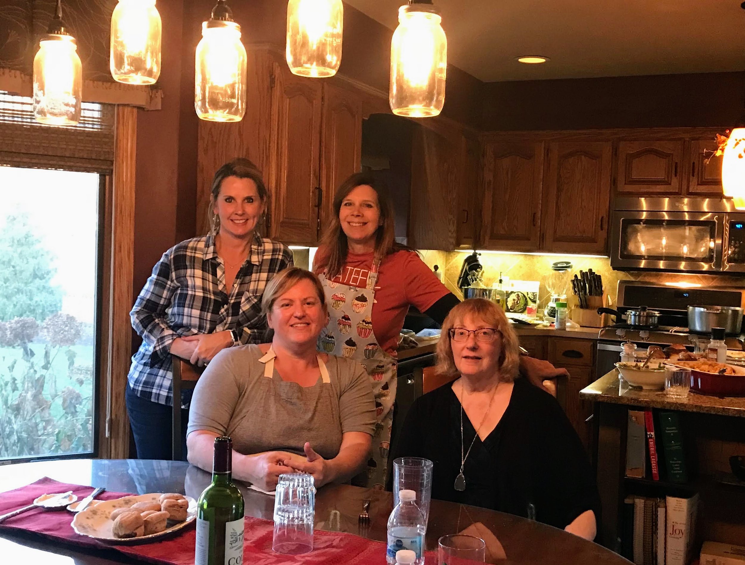 2018 - Thanksgiving with family and neighbors