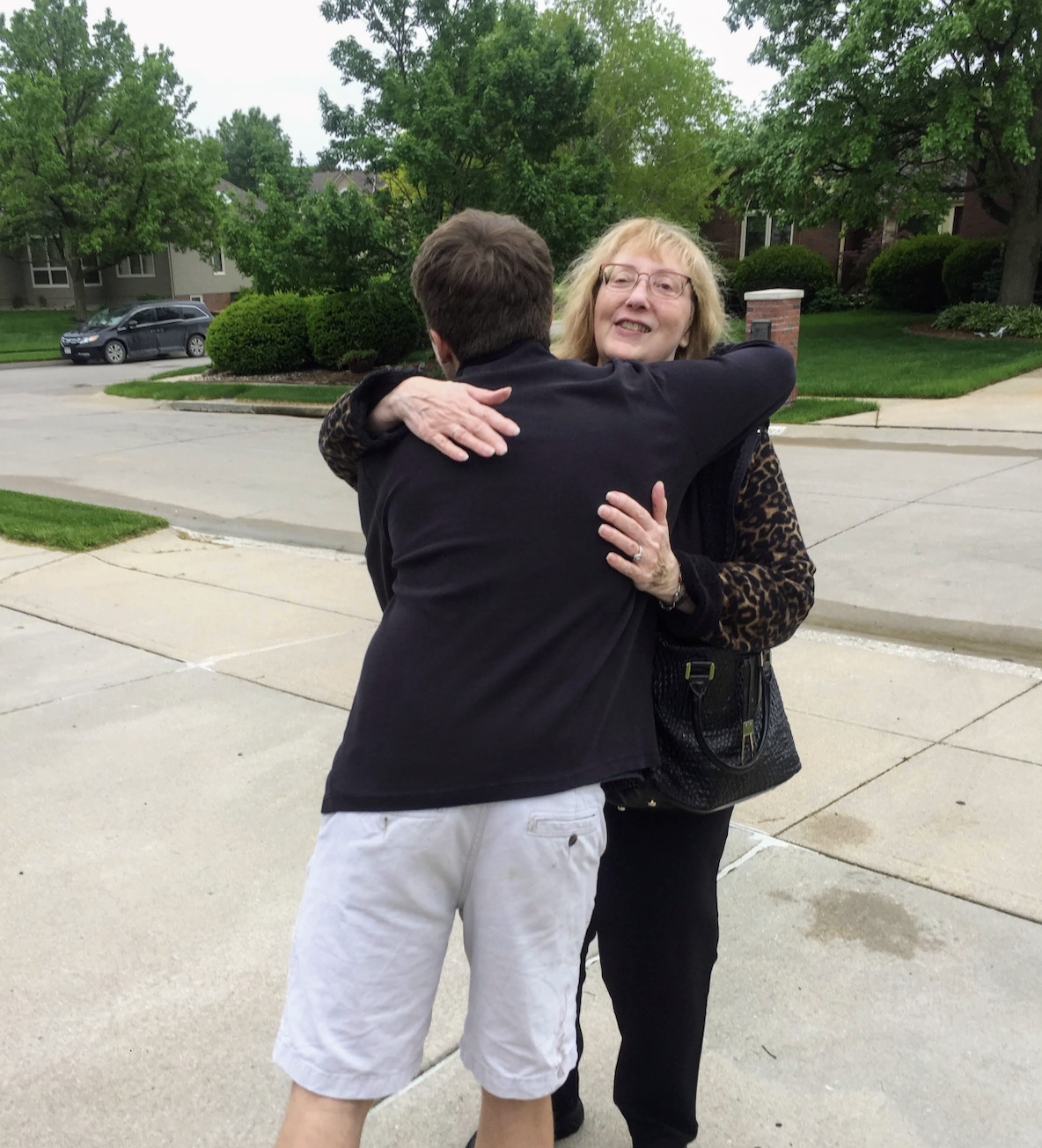 2018 - Grant gives Aunt Joanie a hug