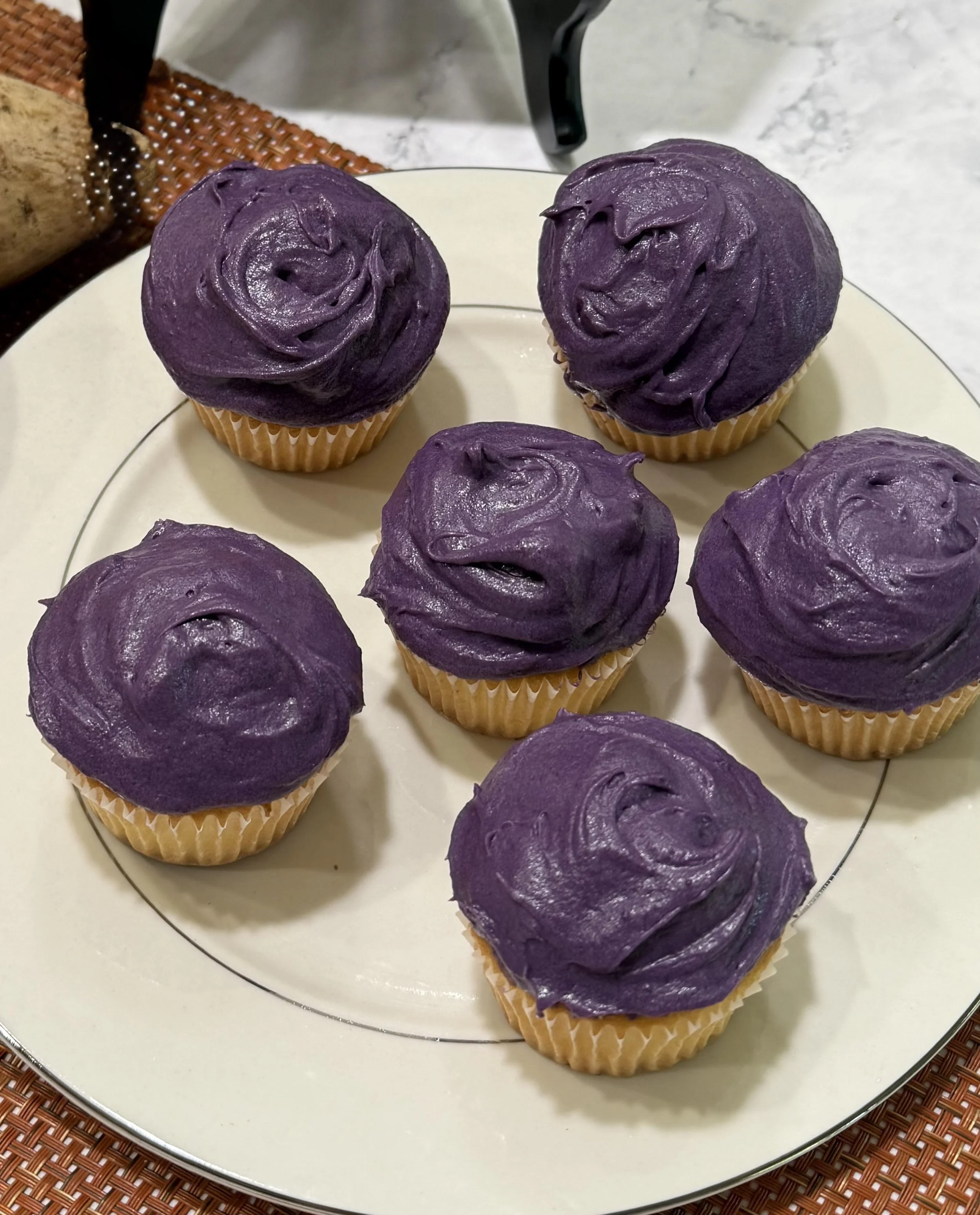 Vanilla cupcakes with Ube
