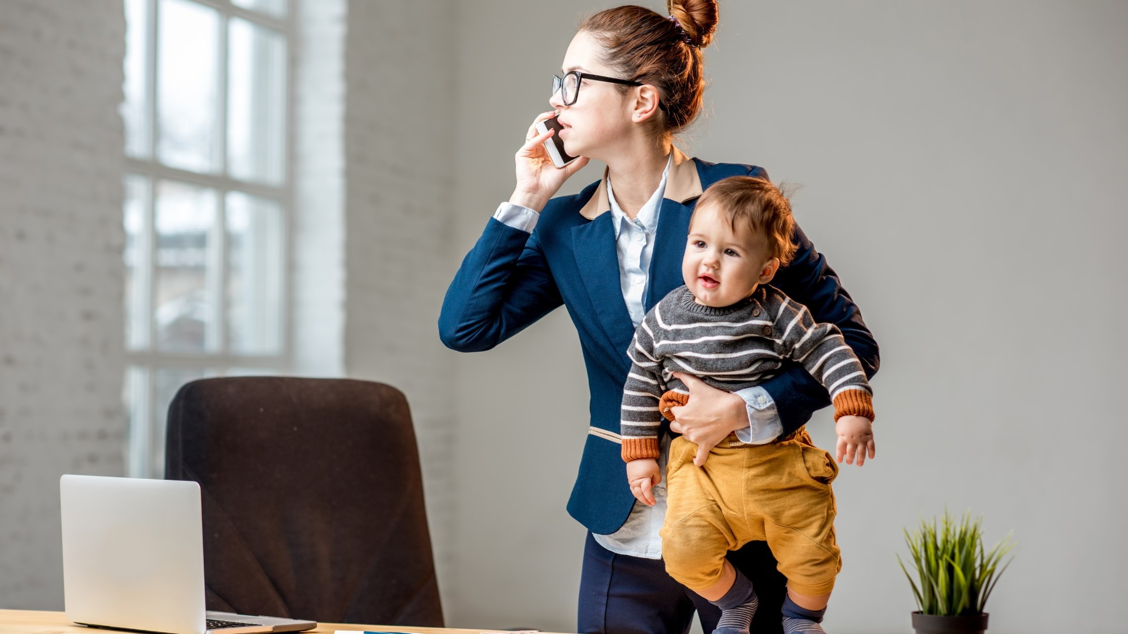 How Working Moms Can Build a Support System for Better Work-Life Balance