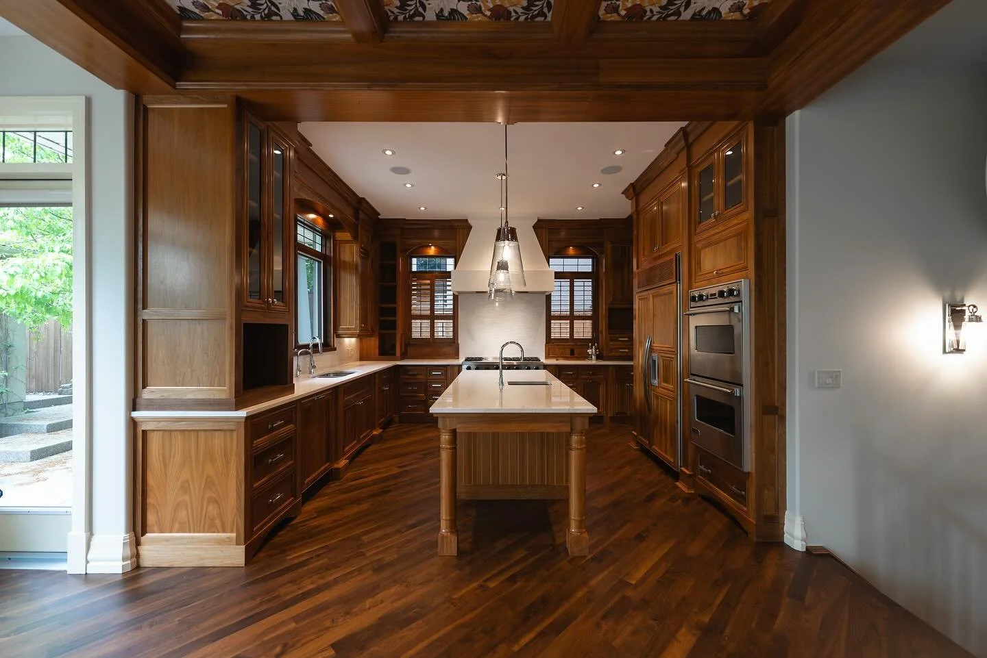 A little photo carousel of our Mount Royal job last year. This beauty came together so well and the clients were such a delight to work for and with.

#residentialconstruction #residentialrenovation #yycrenovation #yyccontractor #generalcontractor #c