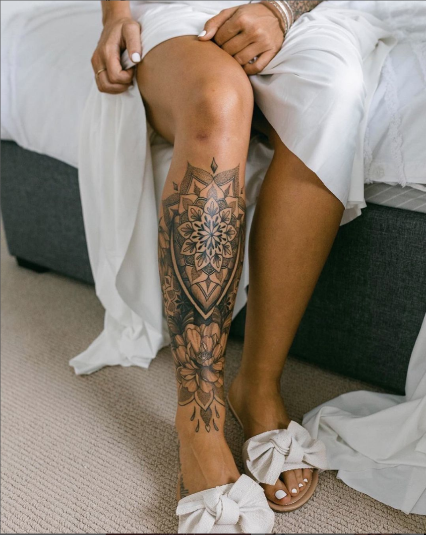 Tattoodo - Amazing #mandala leg sleeve #tattoo by @savannahcolleen!  #MandalaCenterOfTheUniverse #tattoodo 󾭕󾮖 | Facebook