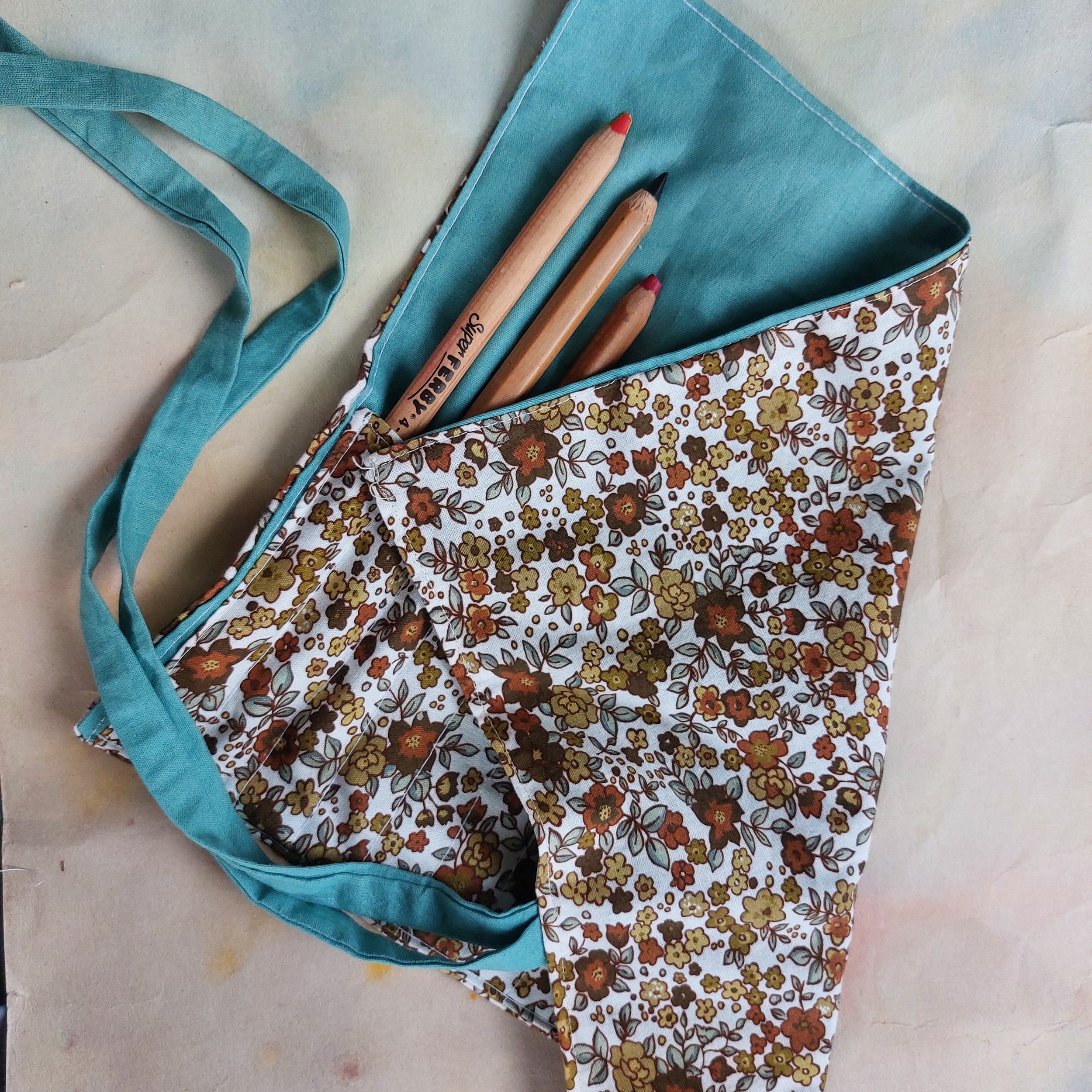 Blue and Floral 15 Slot Pencil Wrap