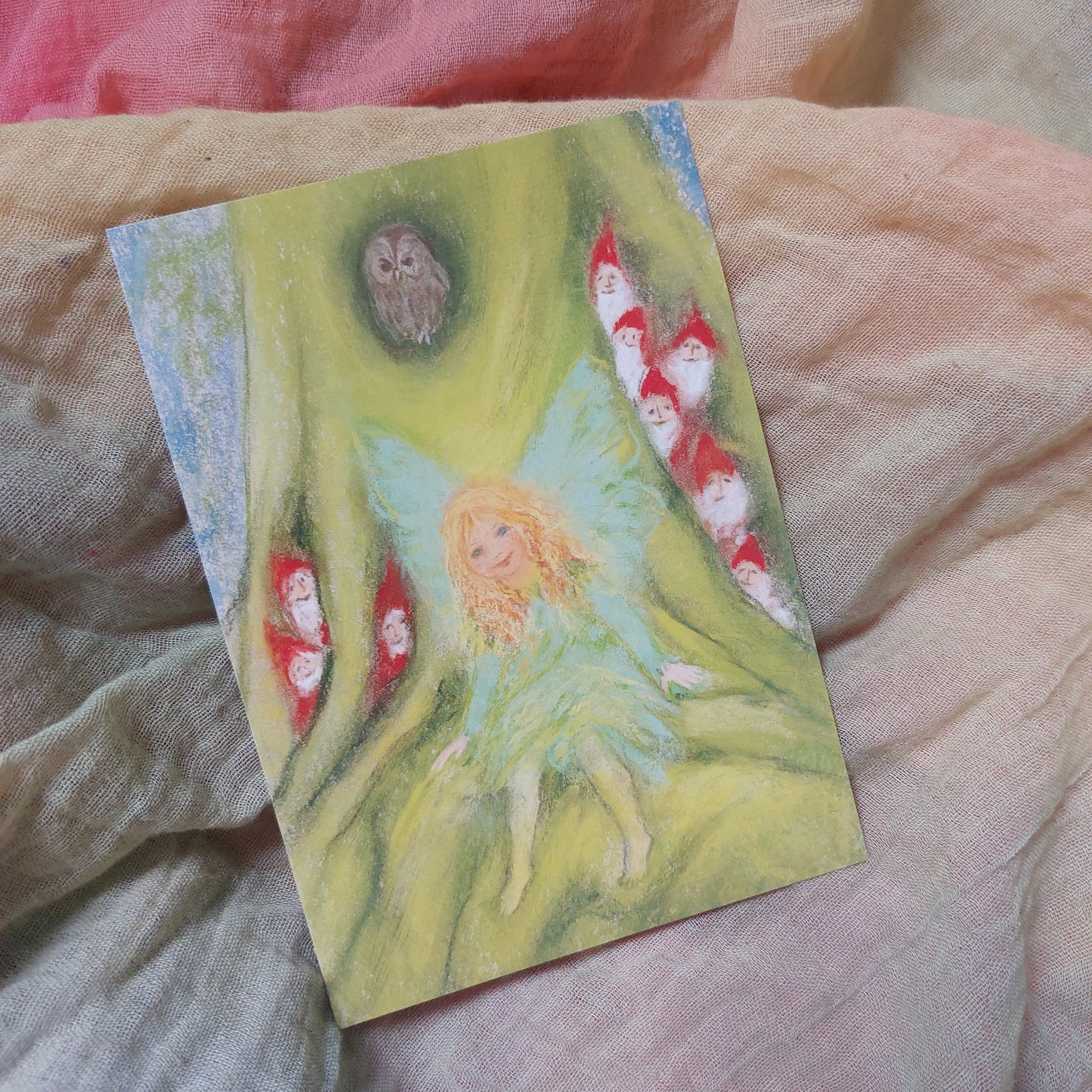 Elf and dwarf (postcard) - Marjan van Zeyl