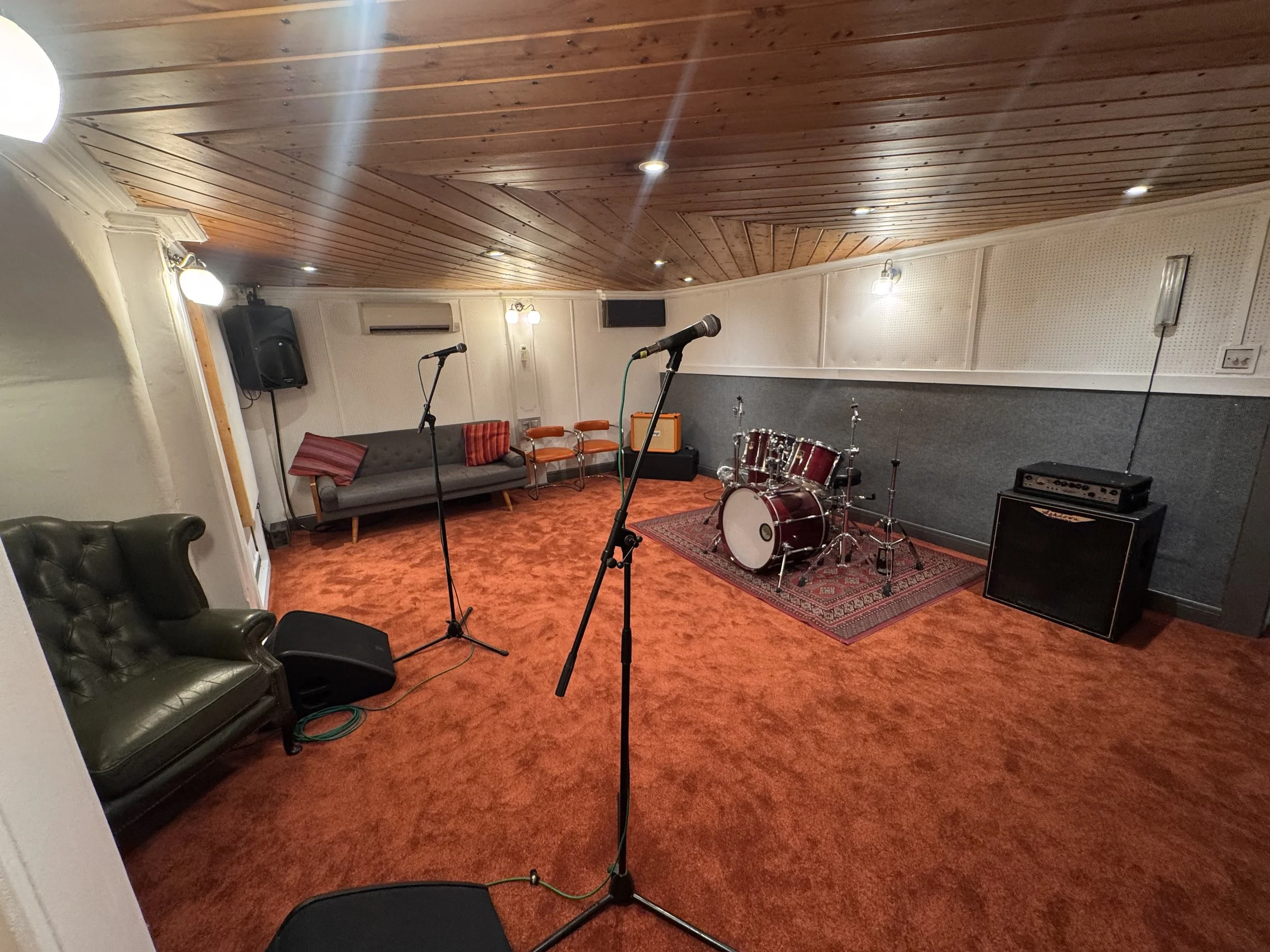 Studio 2
