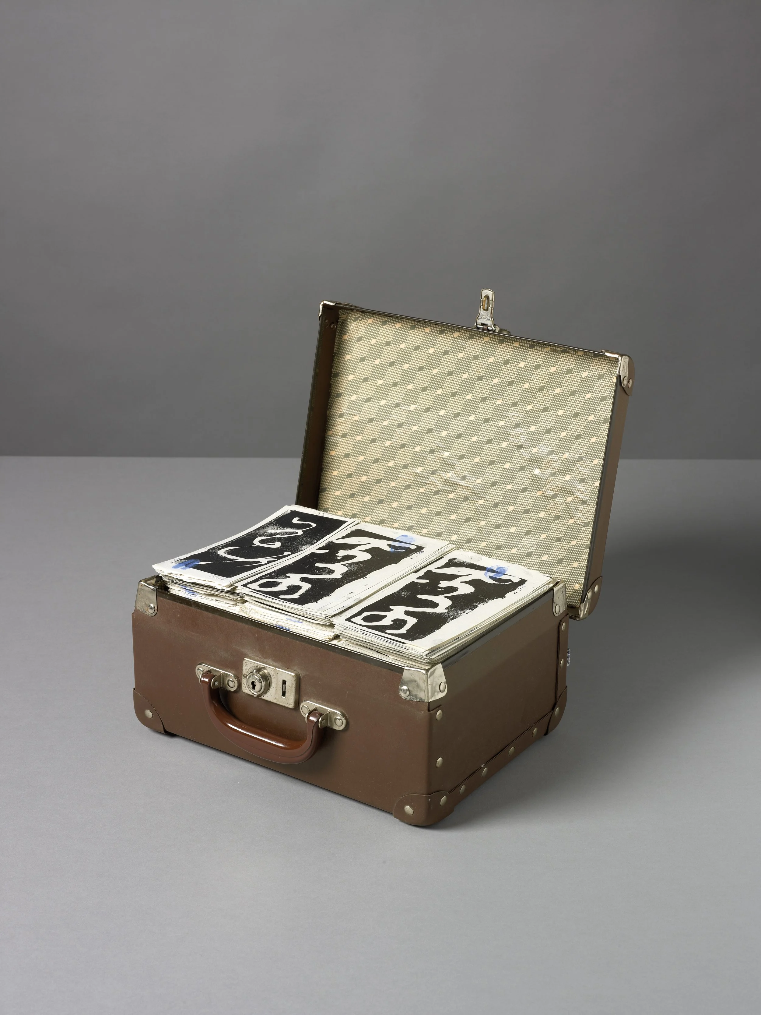 The-Suitcase-(Thumb-Prints,-Mirror-Prints,-Money),-(1972)-FOG27-LR.jpg