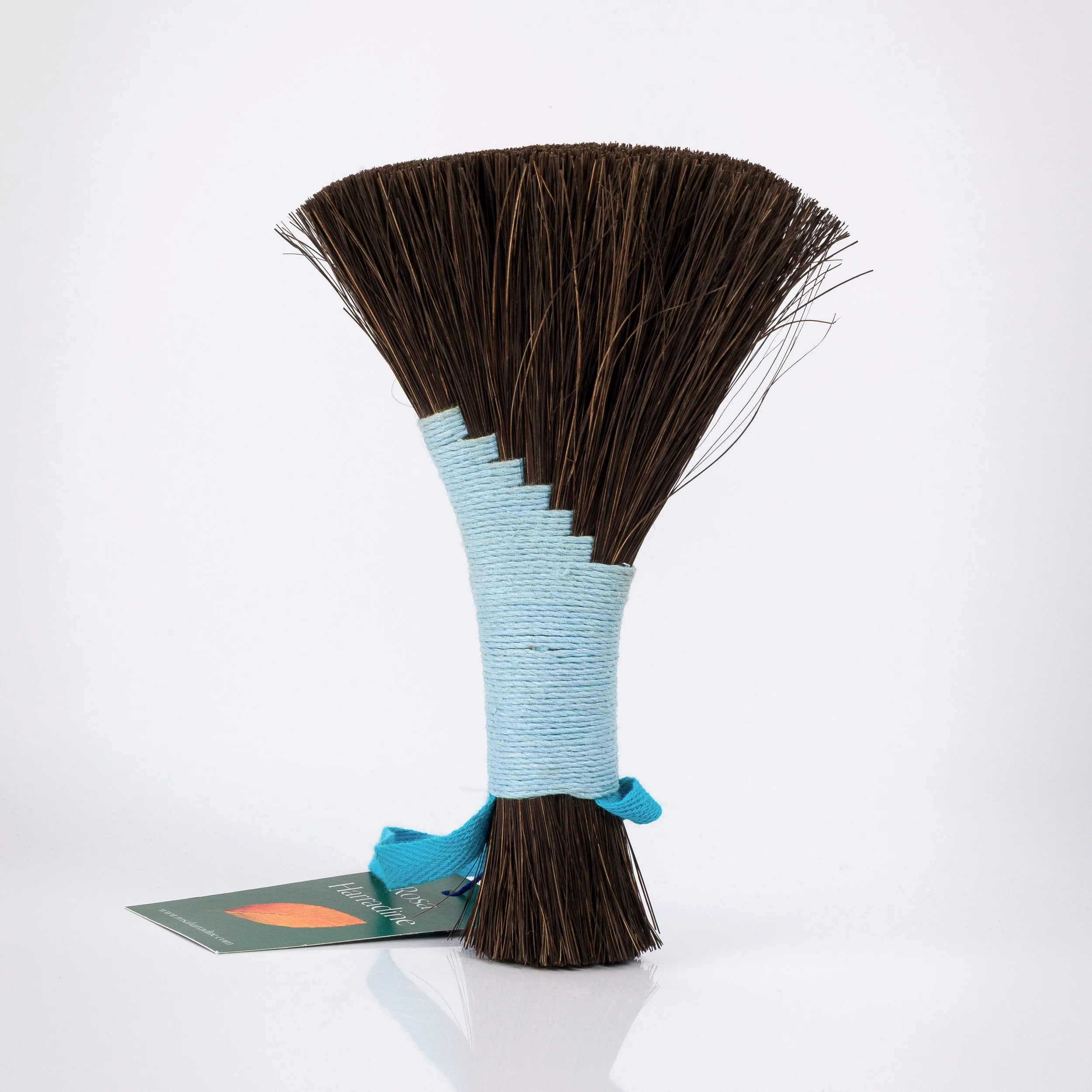 Rosa Harradine – Argena Brush