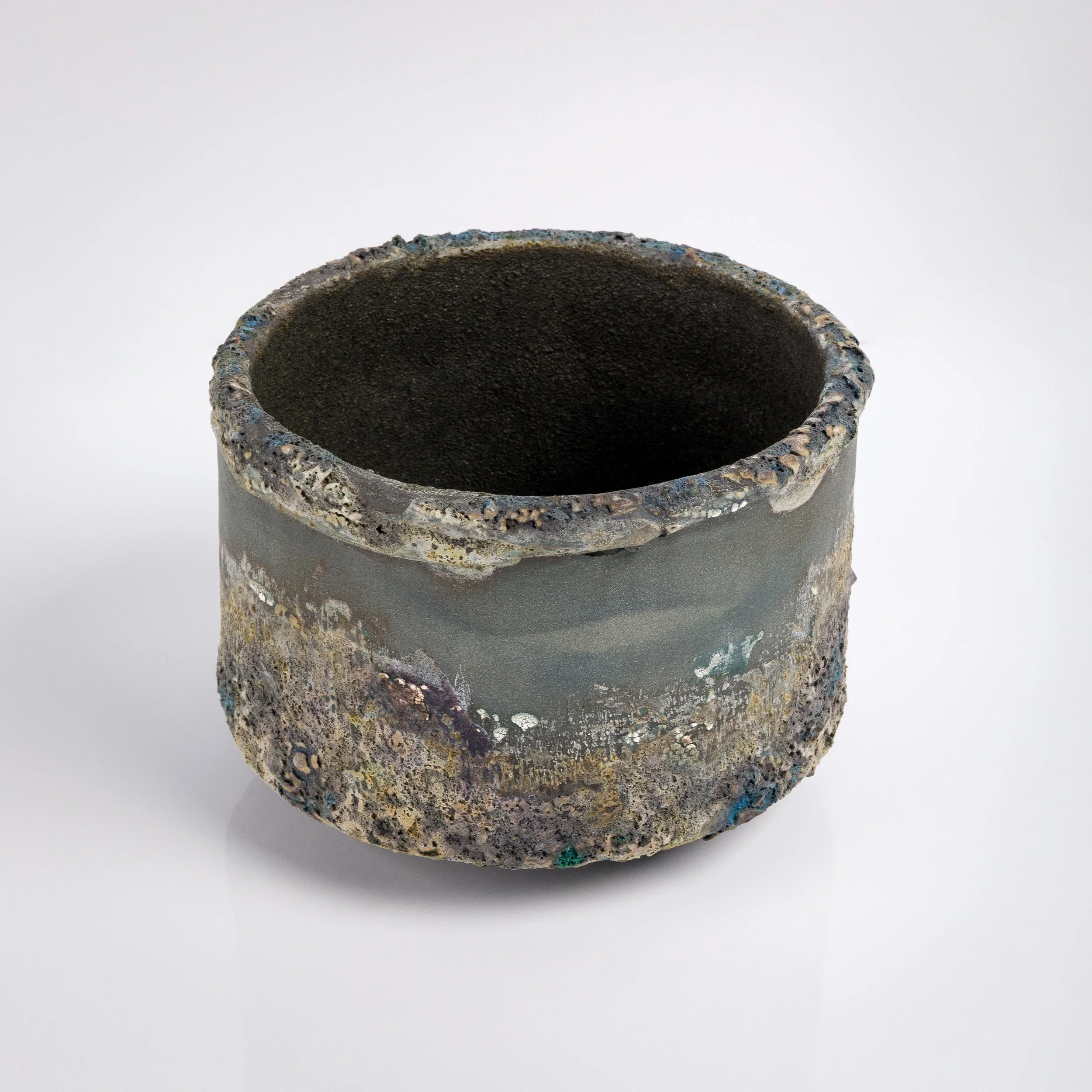 ....Paul Wearing – Cylinder Vessel Small..Paul Wearing – Llestr Silindr Bach....