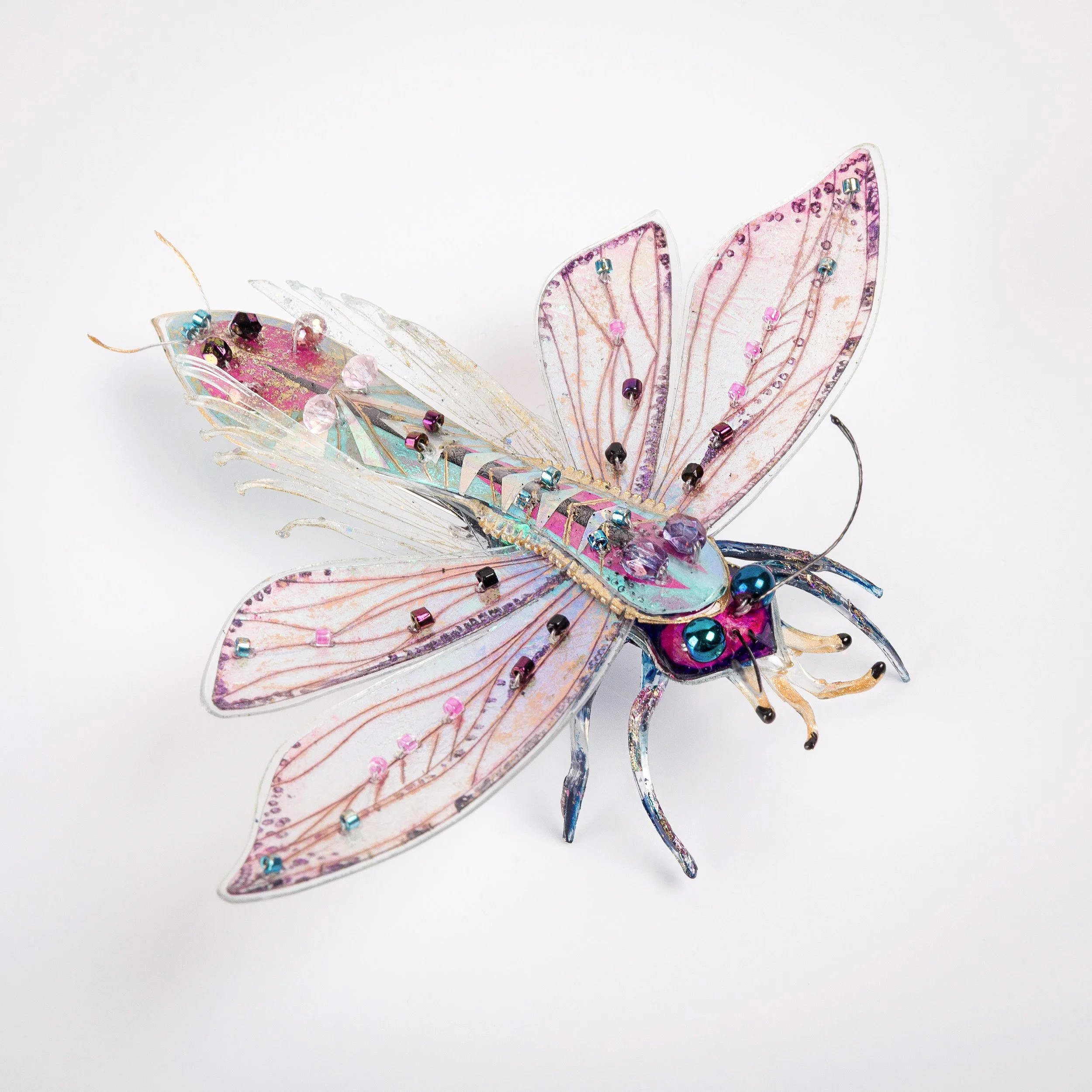 ....Hannah Coates – Fly Brooch..Hannah Coates – Pryfaid Broetsh....