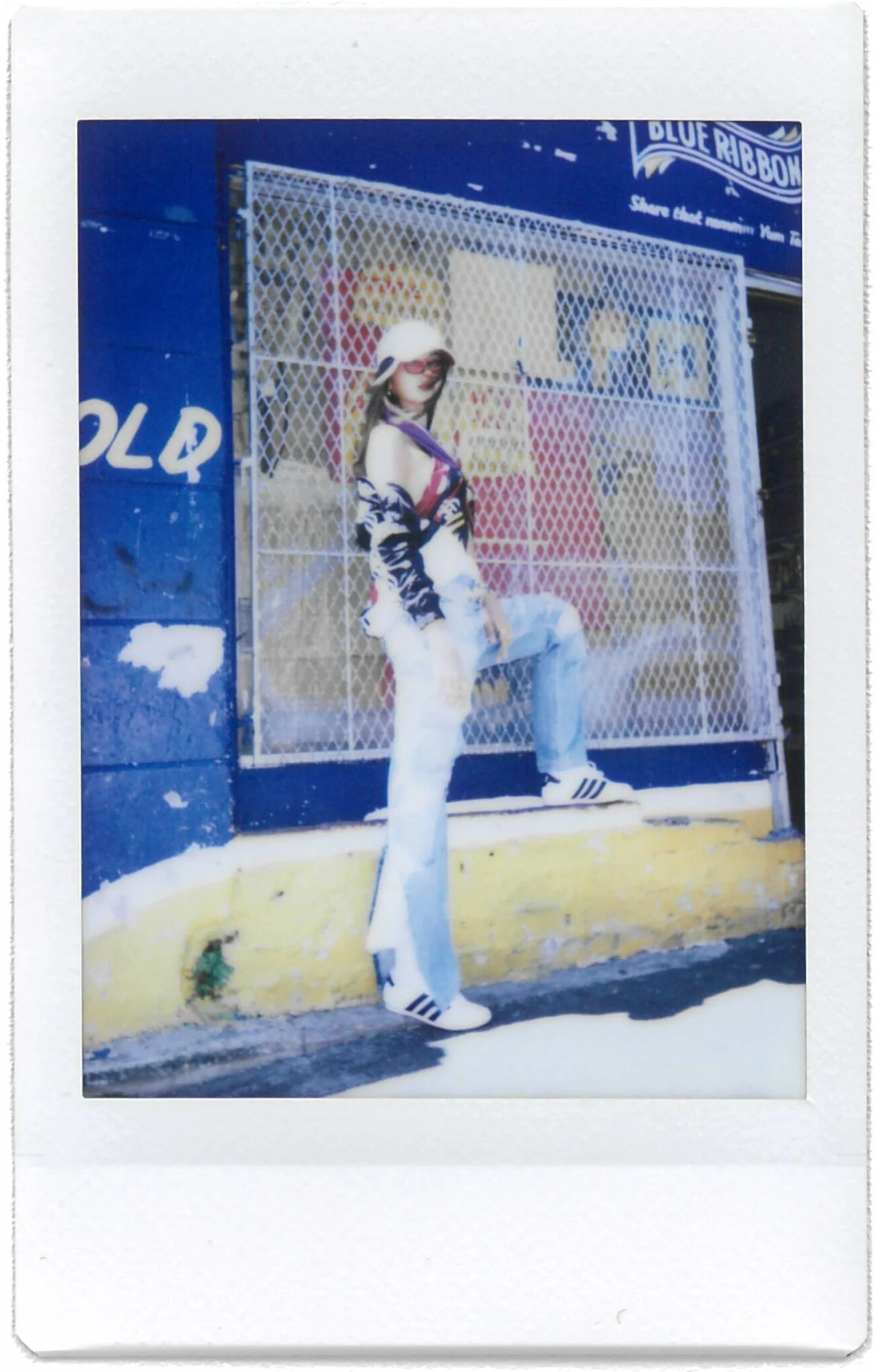 LO PRO POLAROIDS_LALE_01.jpg