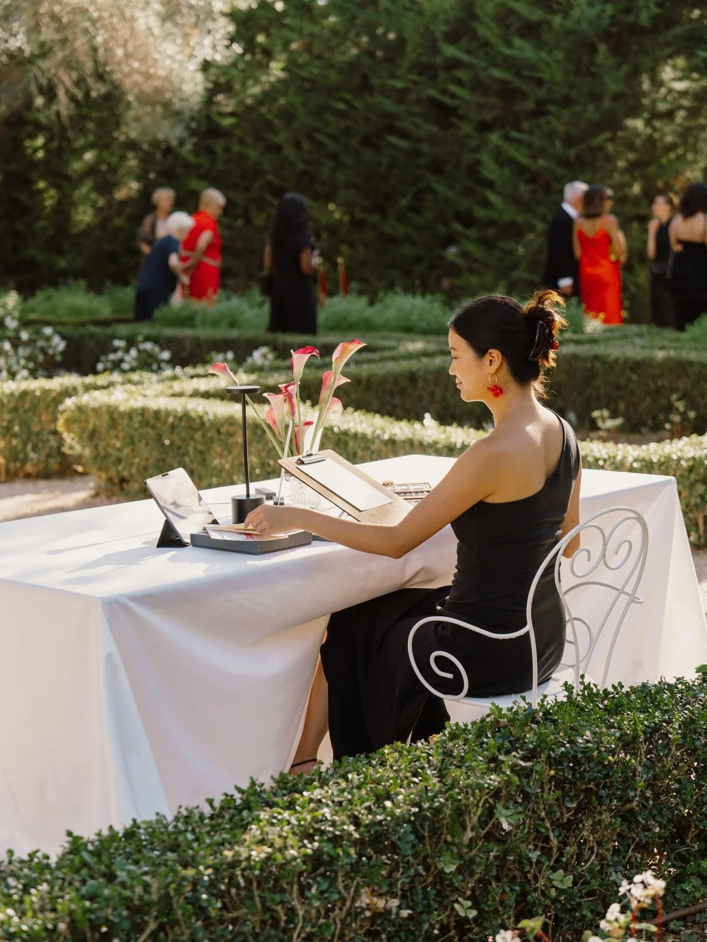 Received some images from a dreamy September wedding in south of France last year 🌞❣️

Planning, design, production @agencelb
Creative Director @heywhatdidyouexpect
Photographer @martad.weddings
Film @keithscottfilms
Content creation @cara.content.s