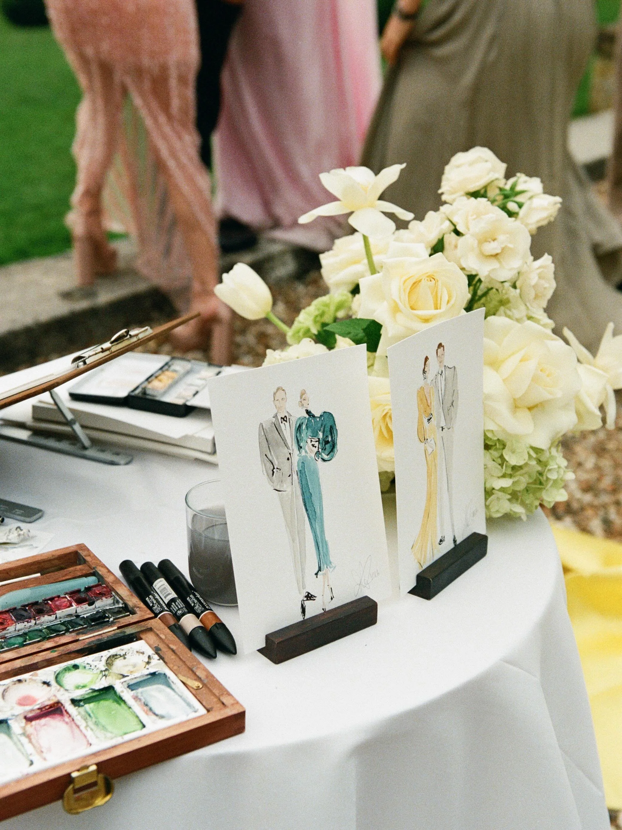 Some more shots from I&amp;C in April ⛲️ 

All professional photos by @allyrabonphoto 

Wedding planner &amp; design @lauraandrea_wedding 
Venue @chateaudechamplatreux 
Florals @ateliermimozaparis 
MUAH @fannywongbeauty 
Live illustration @byviolali