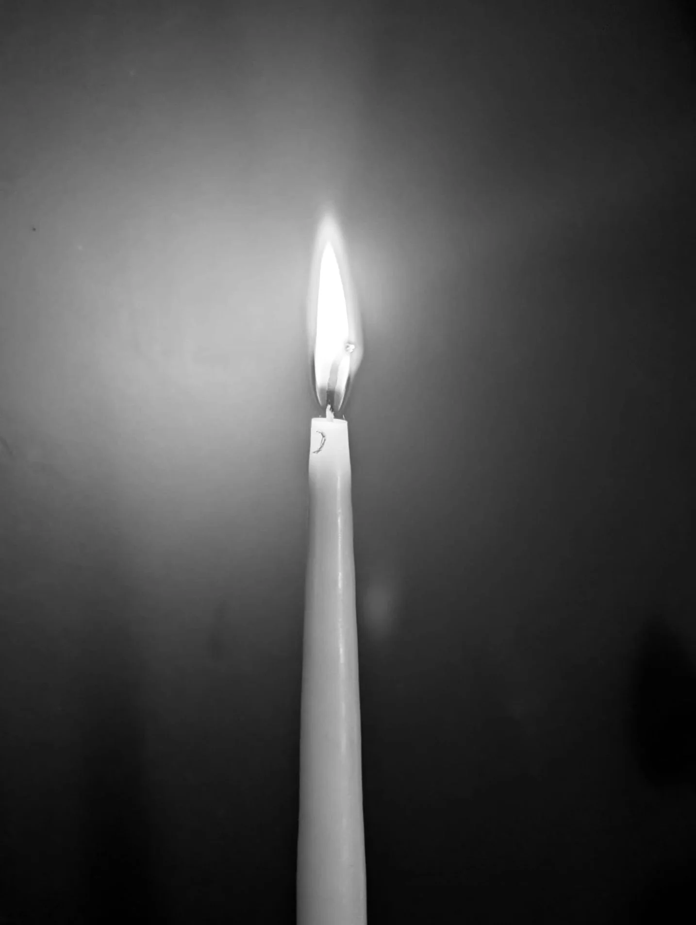 A luce ‘ngann: tHE LIGHT IN THE THROAT