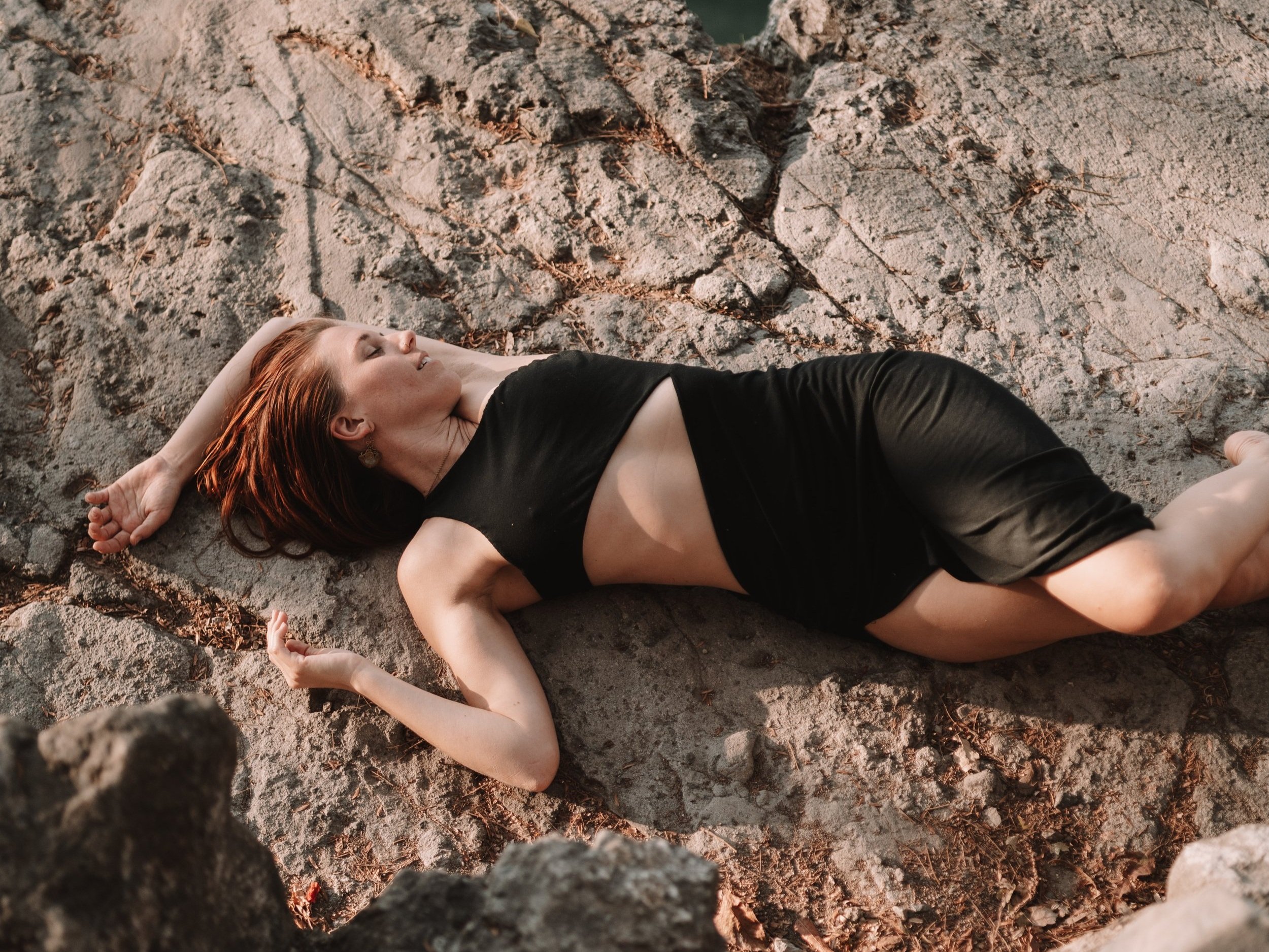 How Feminine Empowerment Coaching Helps You Reclaim Your Radiance