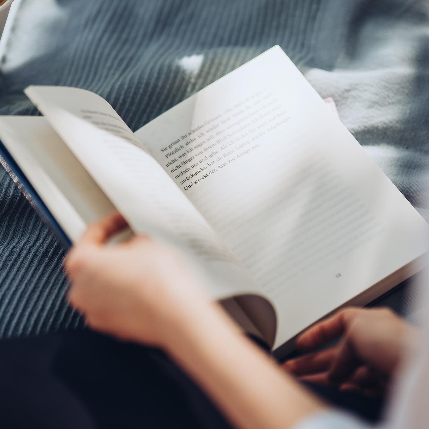 Buch-Picknick im Park 🪲🌱🦋

Die Literaturbagage trifft sich am Samstag im Auer-Welsbach-Park um auf Decken liegend in B&uuml;chern zu schm&ouml;kern. F&uuml;r Snacks und Lesestoff ist gesorgt, kommt zahlreich, gerne auch mit Freund*innen! 

Sa, 13.