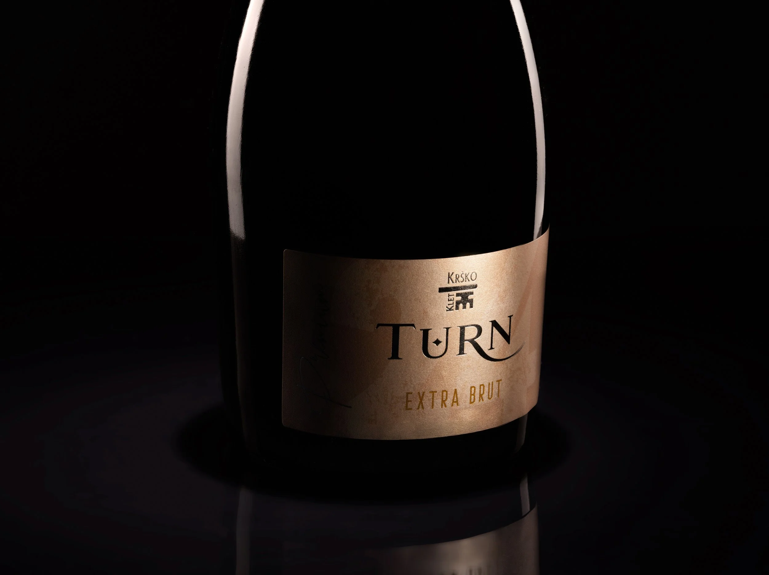 Klet Krsko Turn Extra Brut magnum black-1.jpg